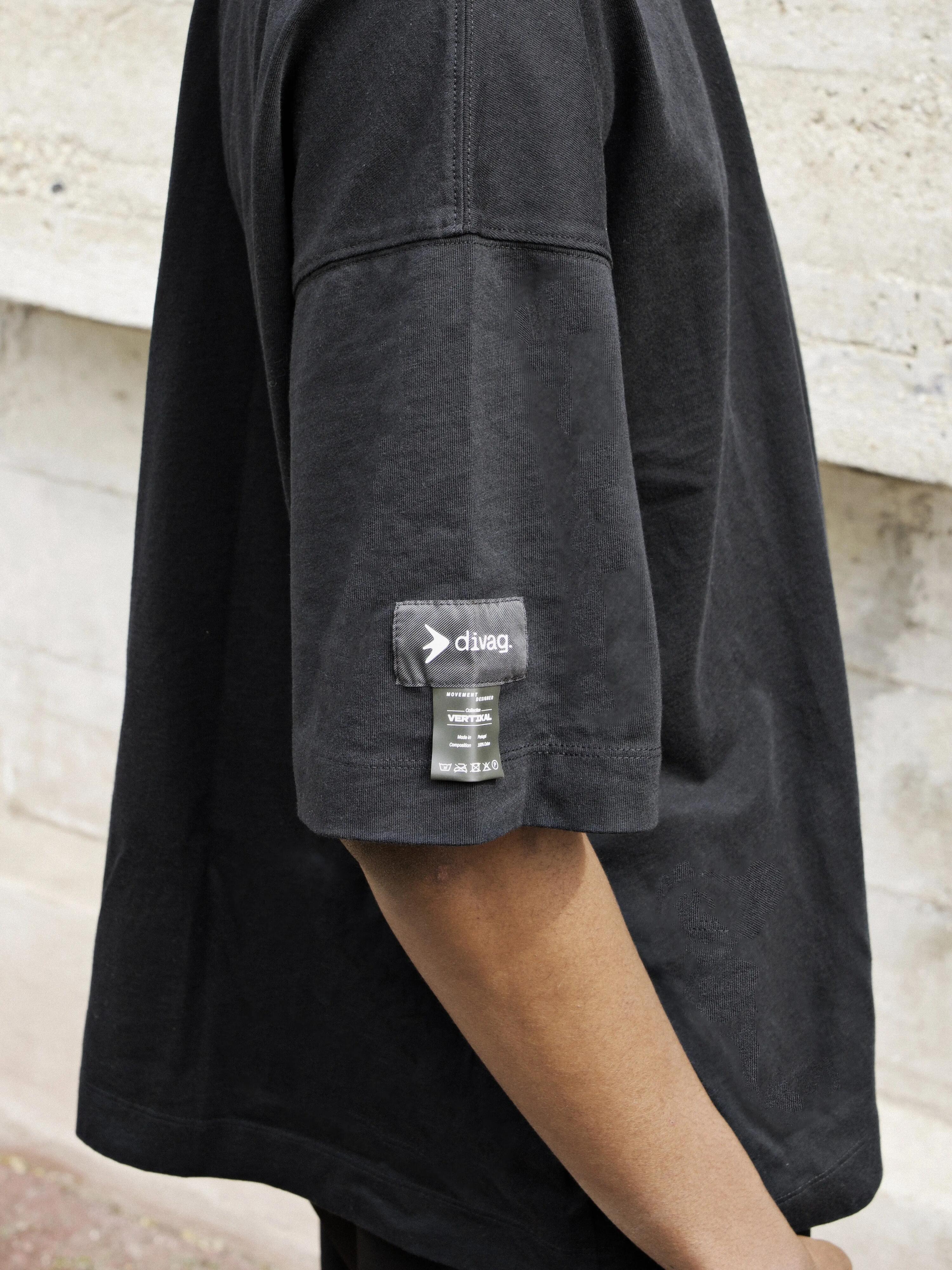 Le T-Shirt Vertikal 6/7