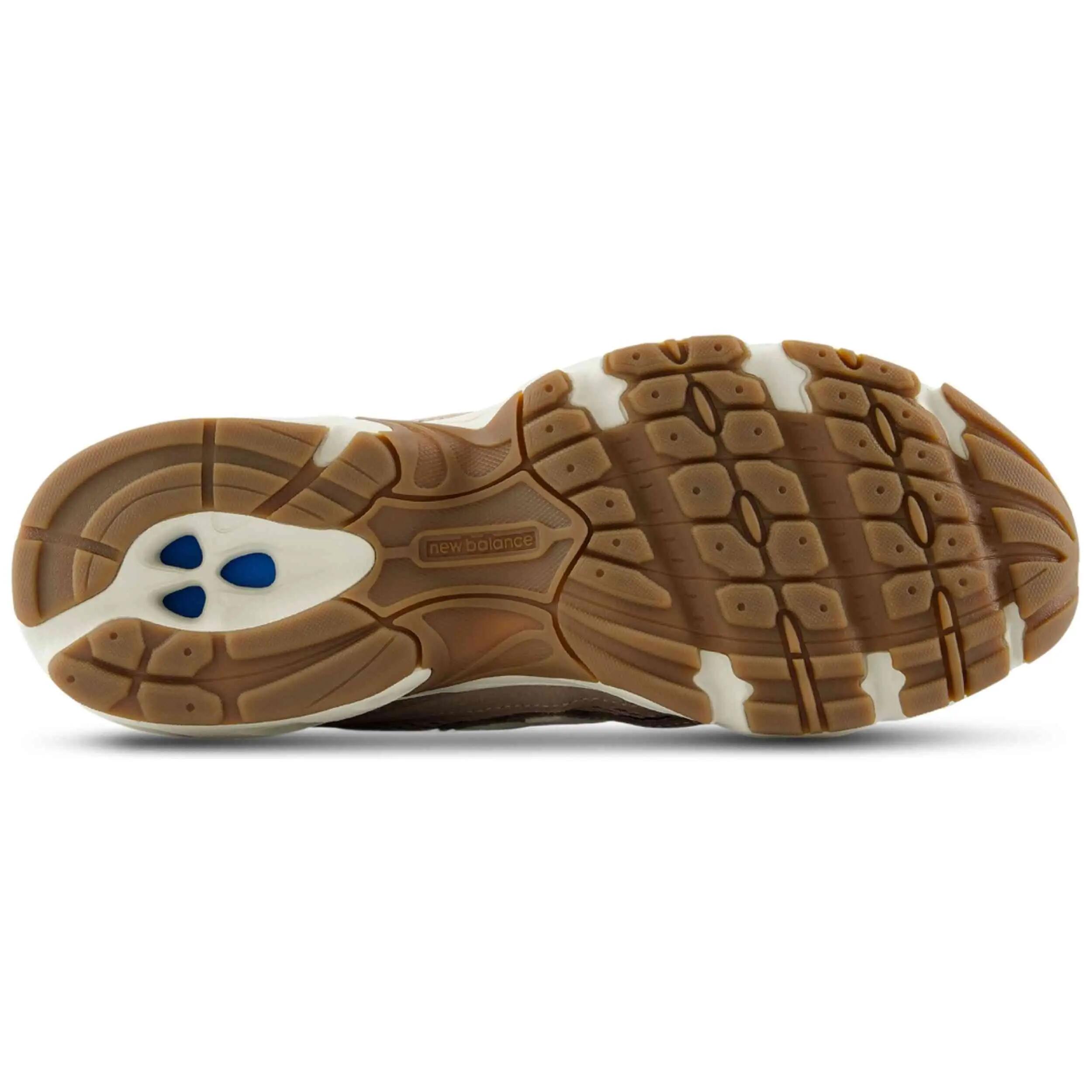 Baskets New Balance modèle 740 pour femmes 5/5