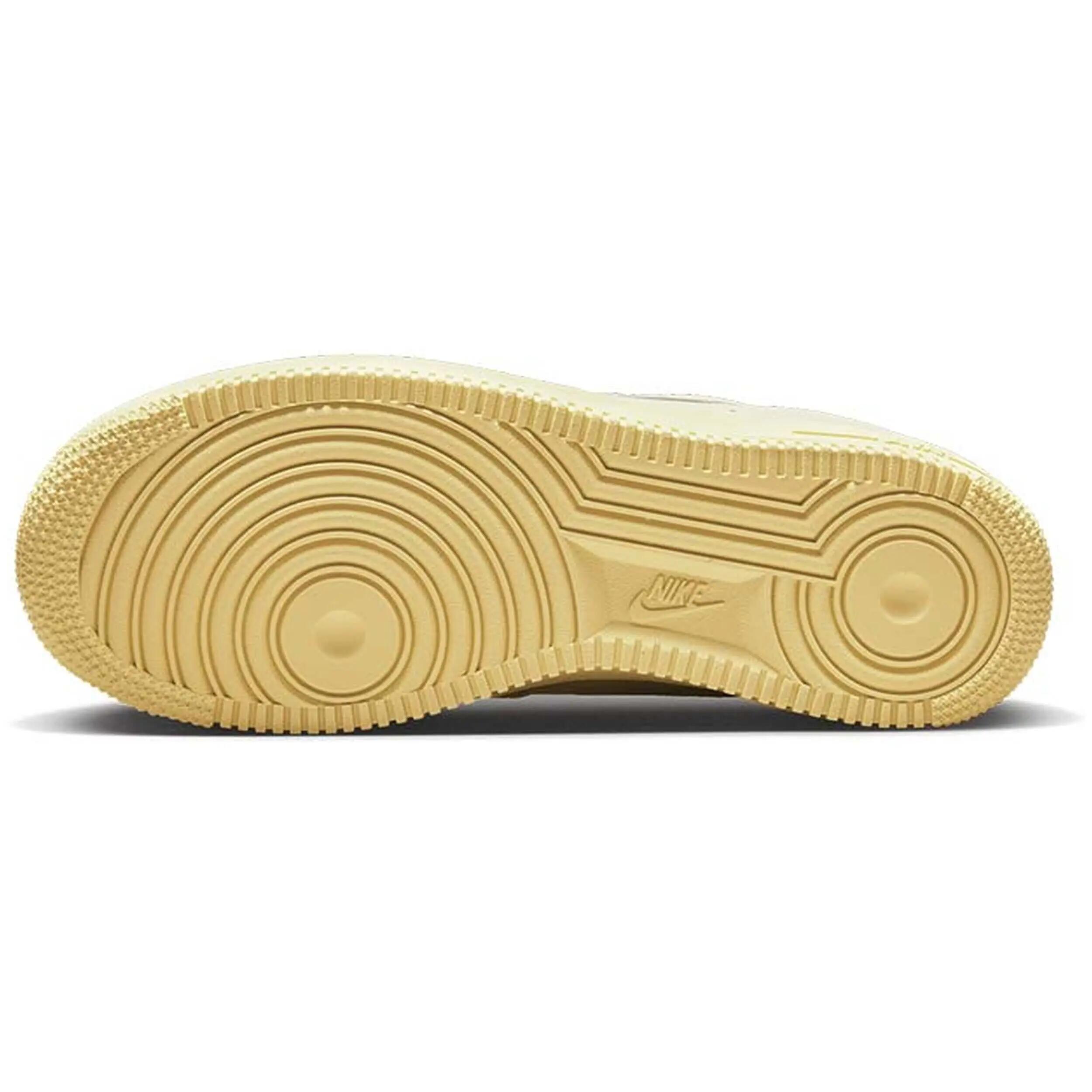 Zapatillas Nike modelo Air Force 1 Low LX para mujer 5/5
