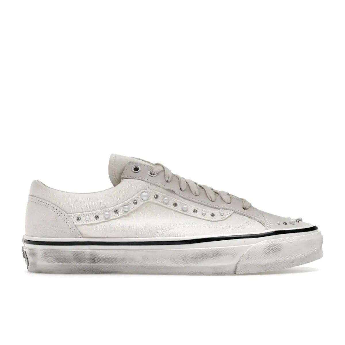 VANS picture