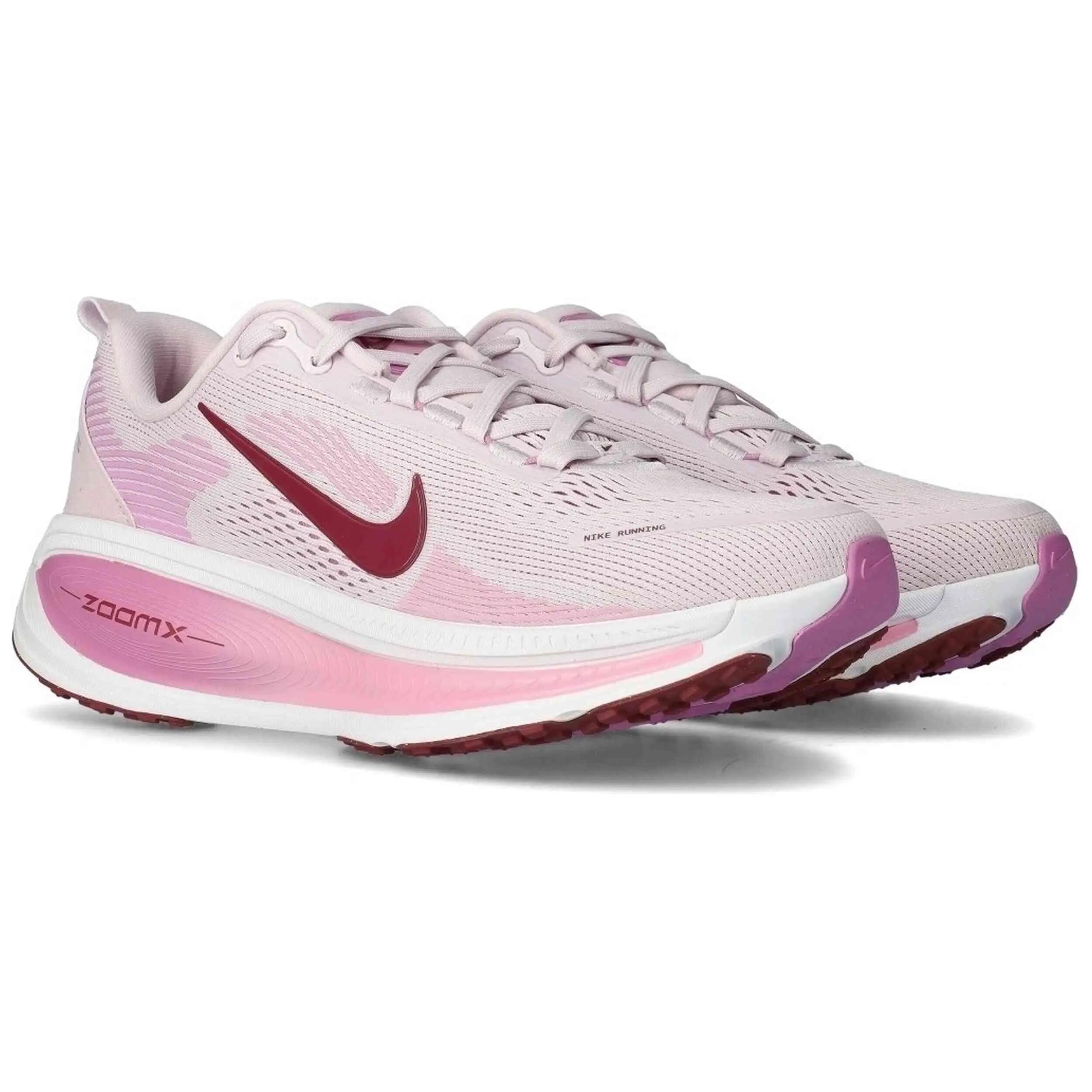 Tênis de corrida Nike modelo Vomero 18 "Bleached Lilac/Pink Smoke/ para mulheres 3/5