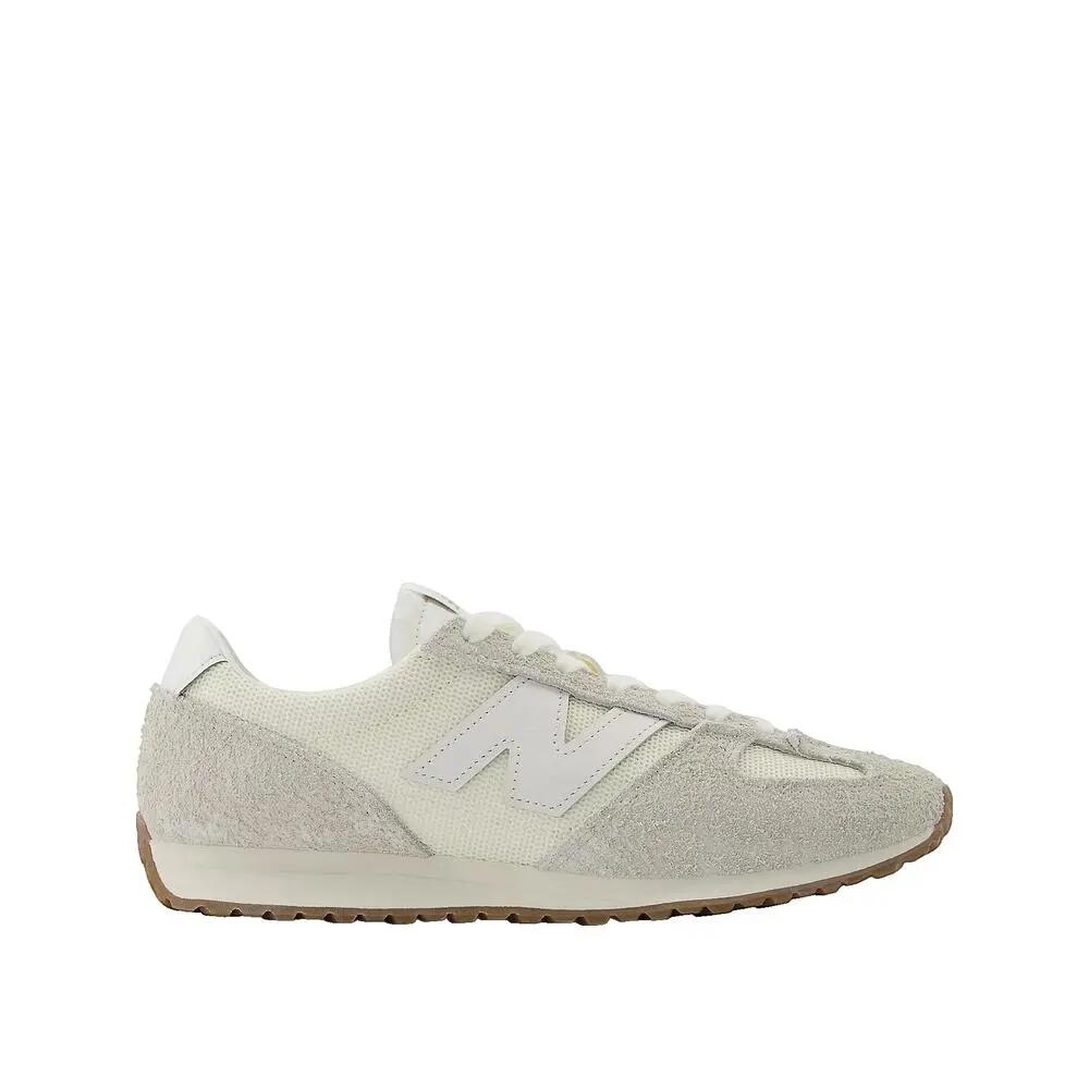 NEW BALANCE picture