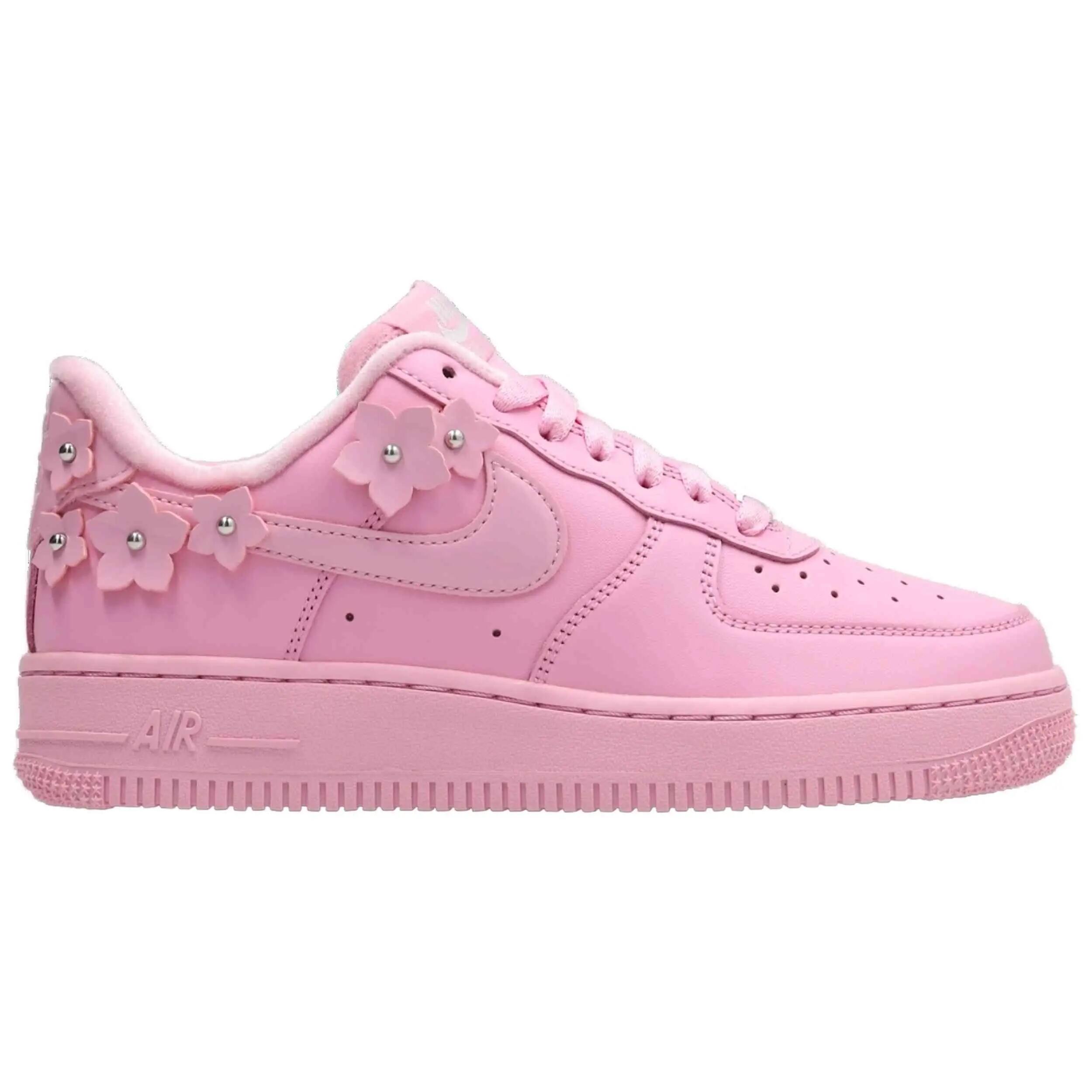 NIKE picture
