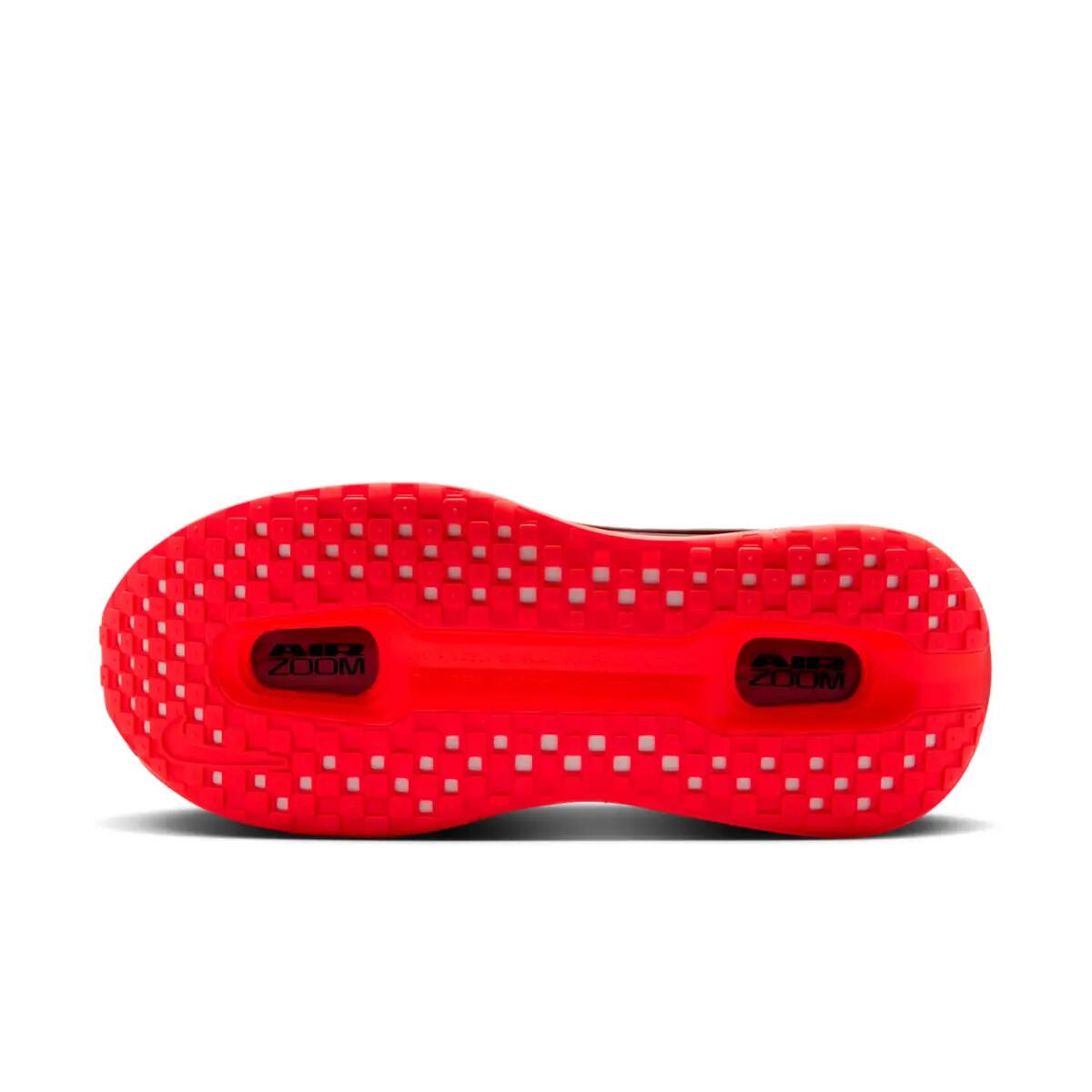Nike Vomero Premium Black Bright Crimson 3/6