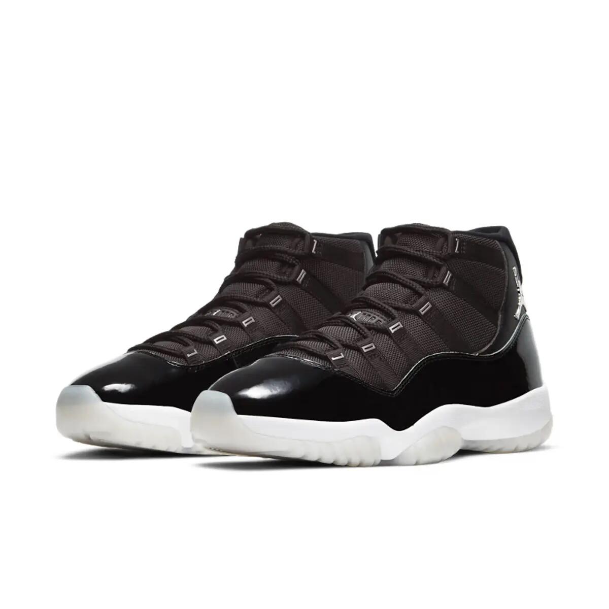 Air Jordan 11 Retro Black Clear 4/7
