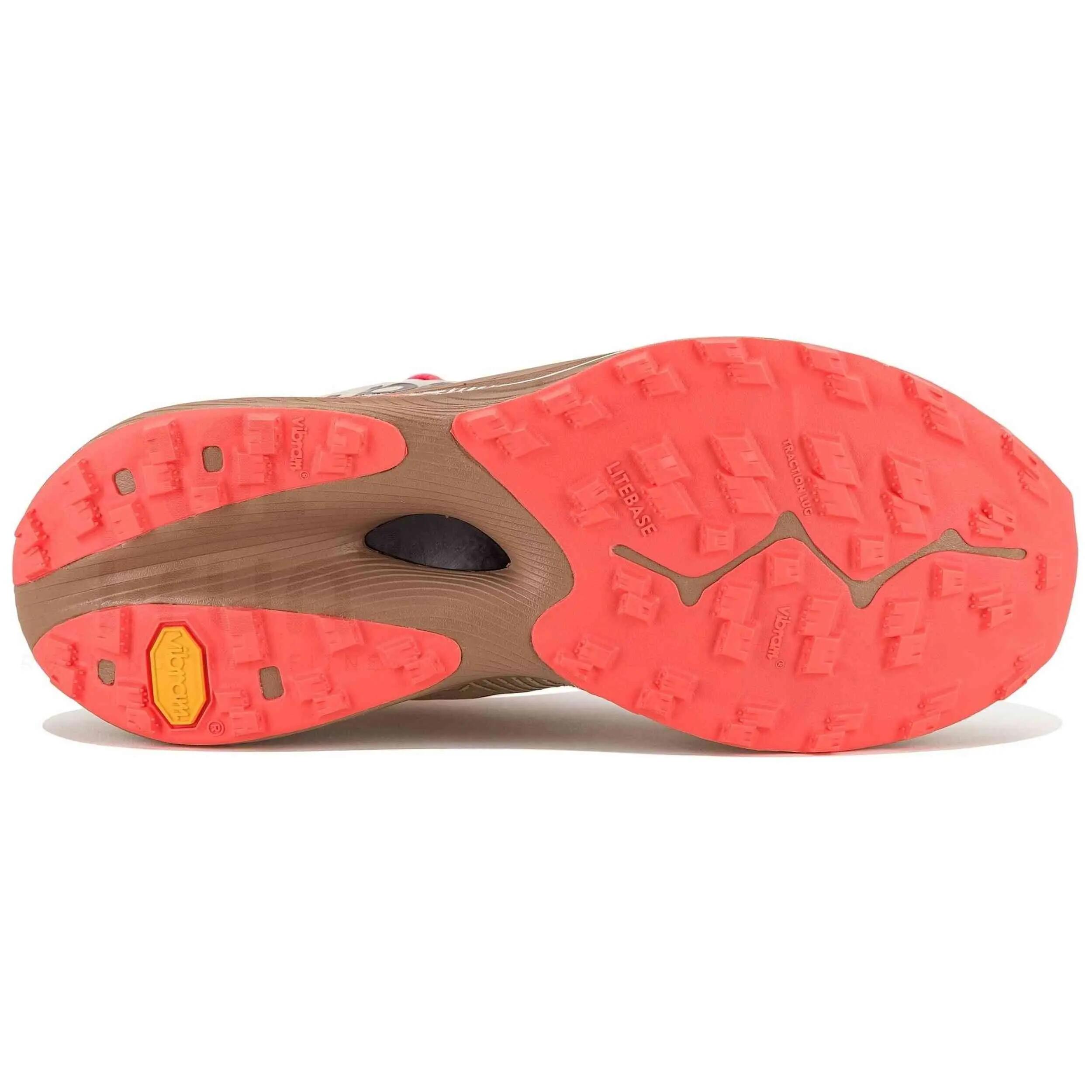 Laufschuhe New Balance Modell FuelCell SuperComp Trail für männer 3/4