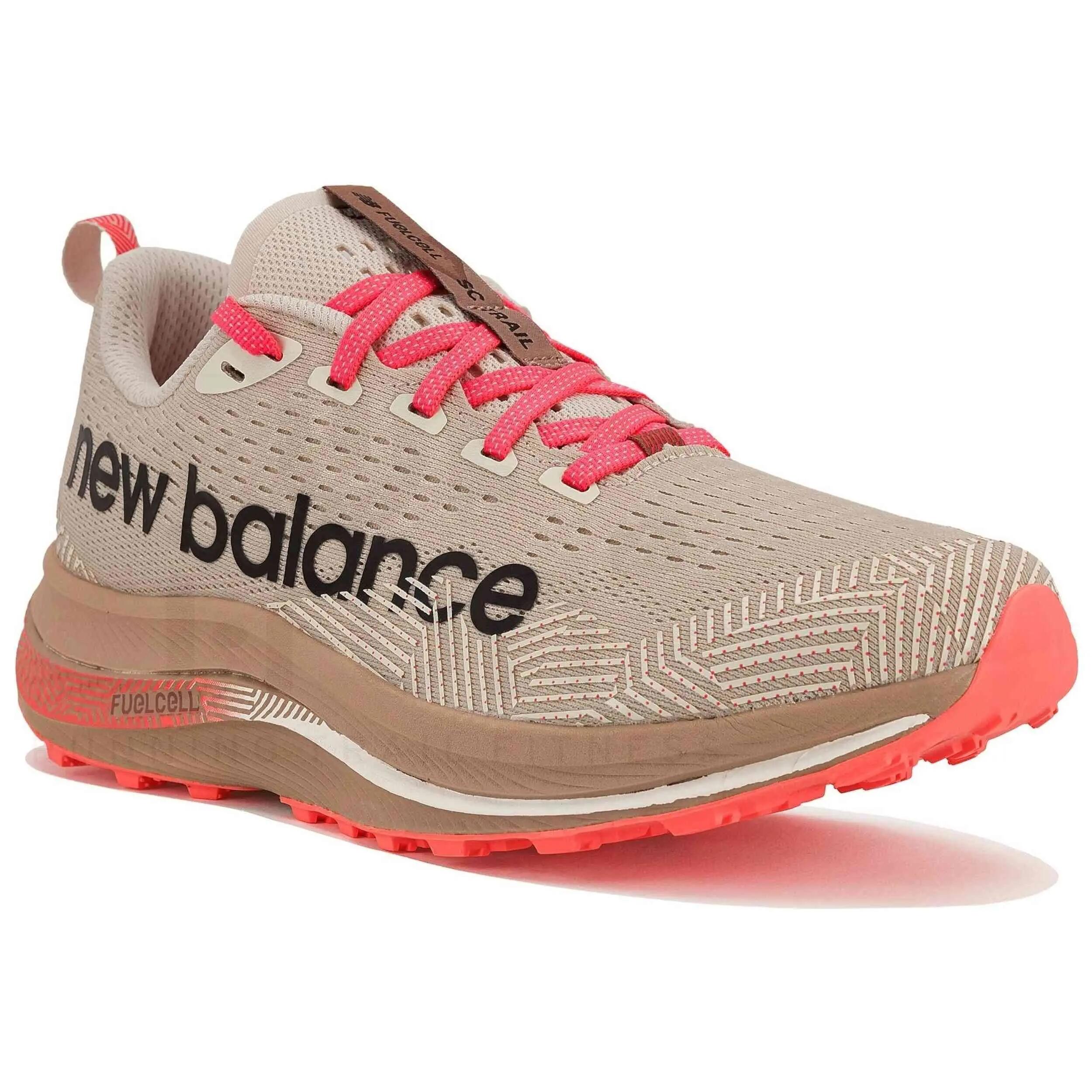 Laufschuhe New Balance Modell FuelCell SuperComp Trail für männer 2/4