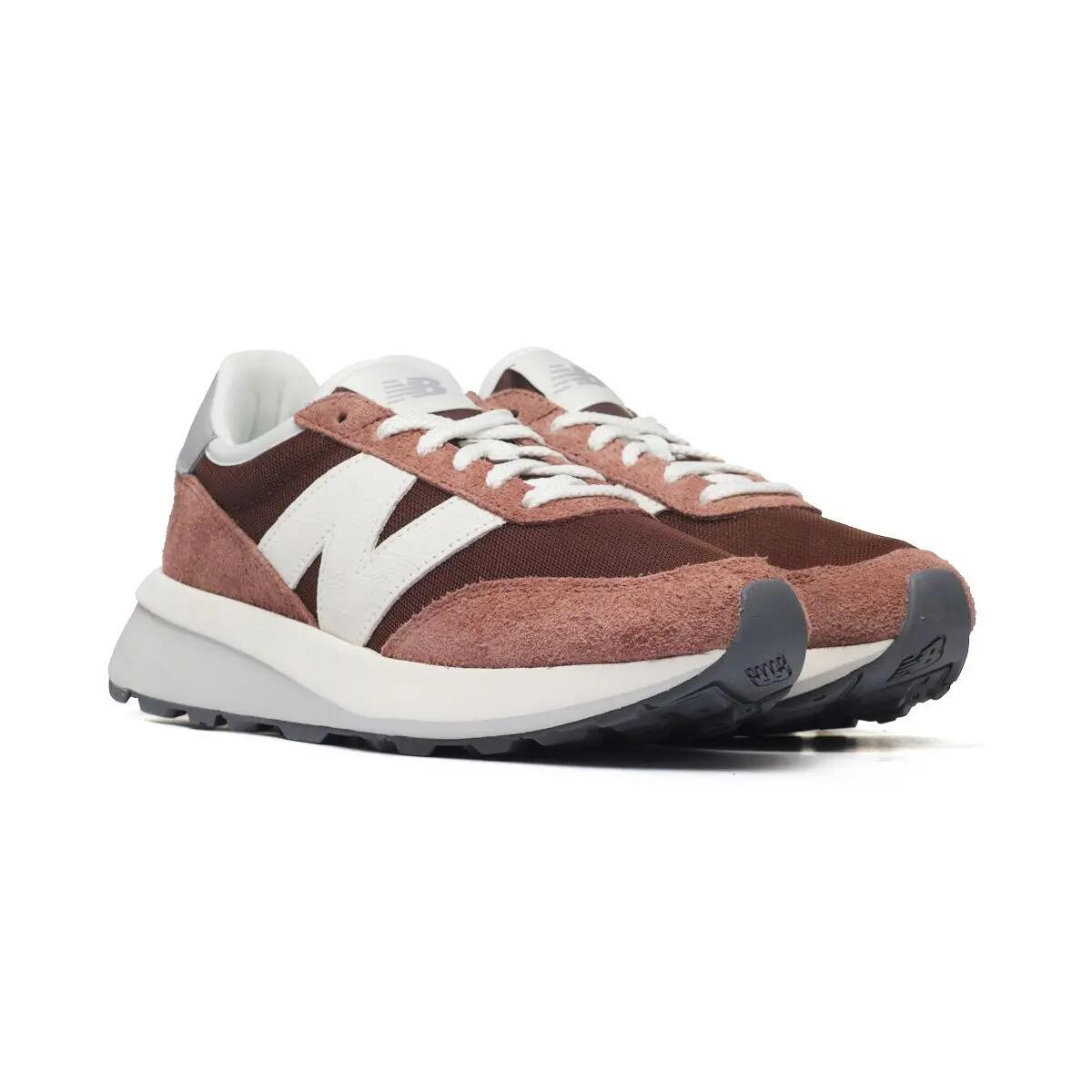NEW BALANCE picture