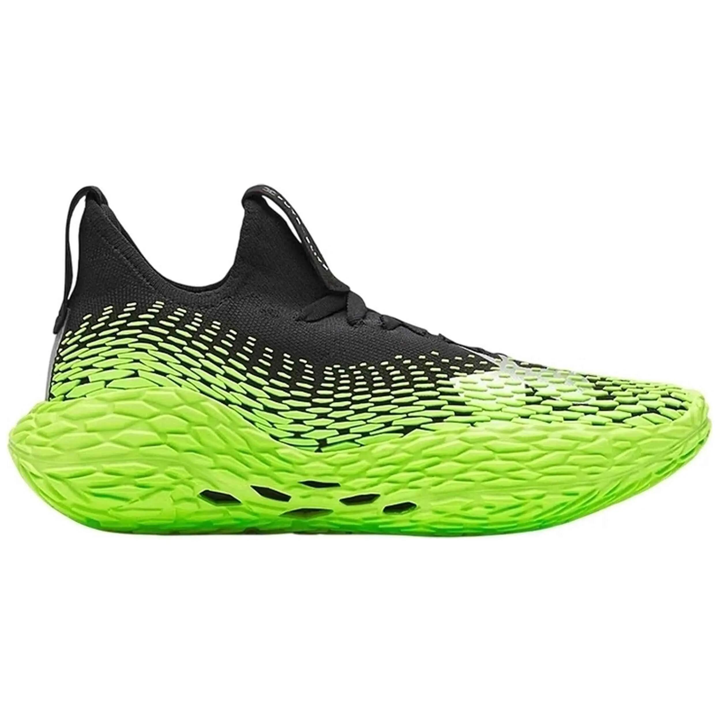 UNDER ARMOUR picture