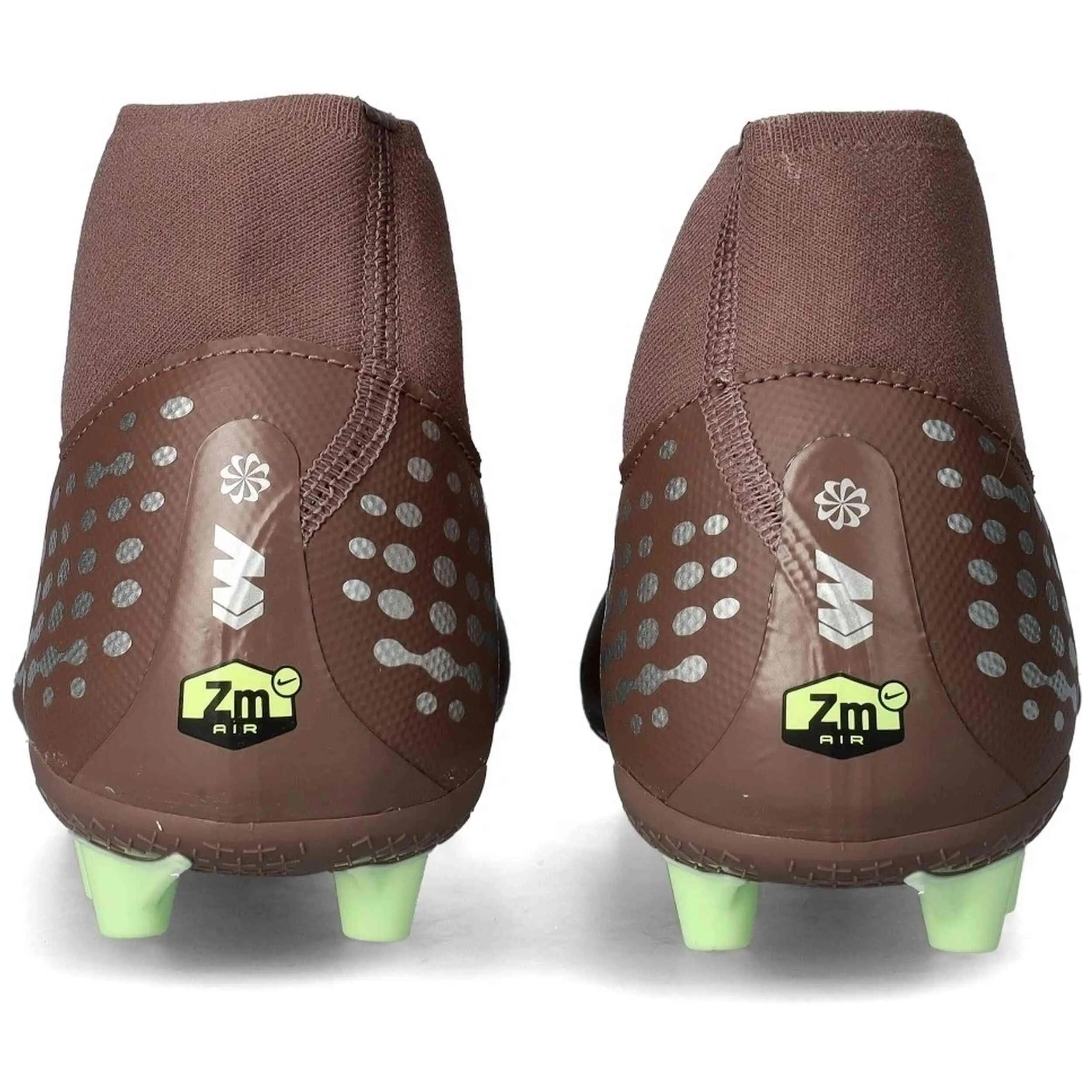 Botas de futbol Nike modelo Phantom GT2 Elite FG "Brown/Volt" para hombre 5/5