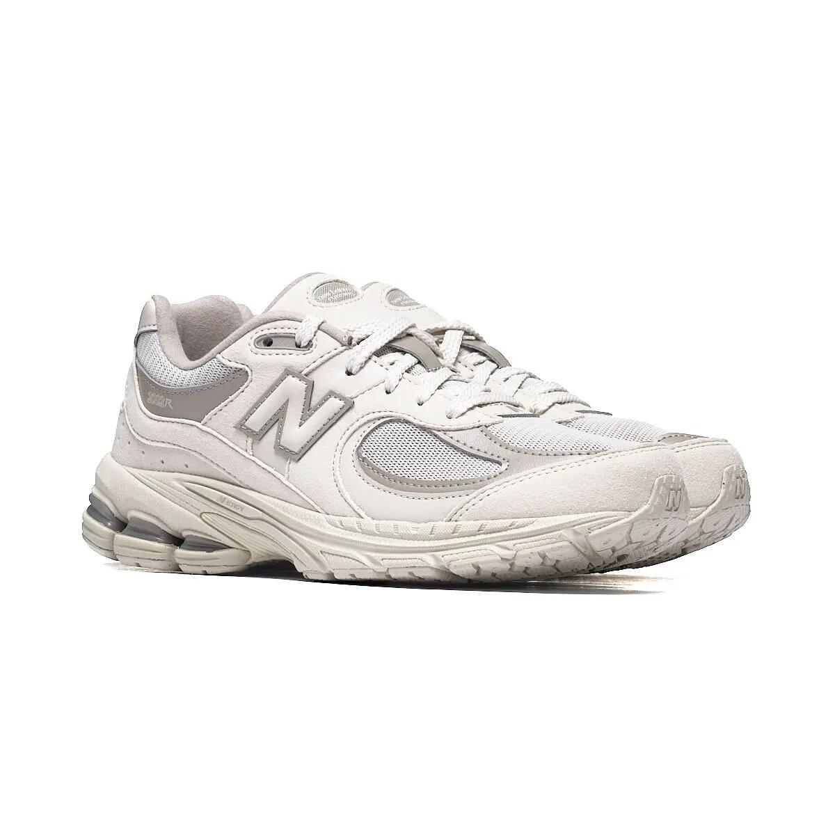NEW BALANCE picture