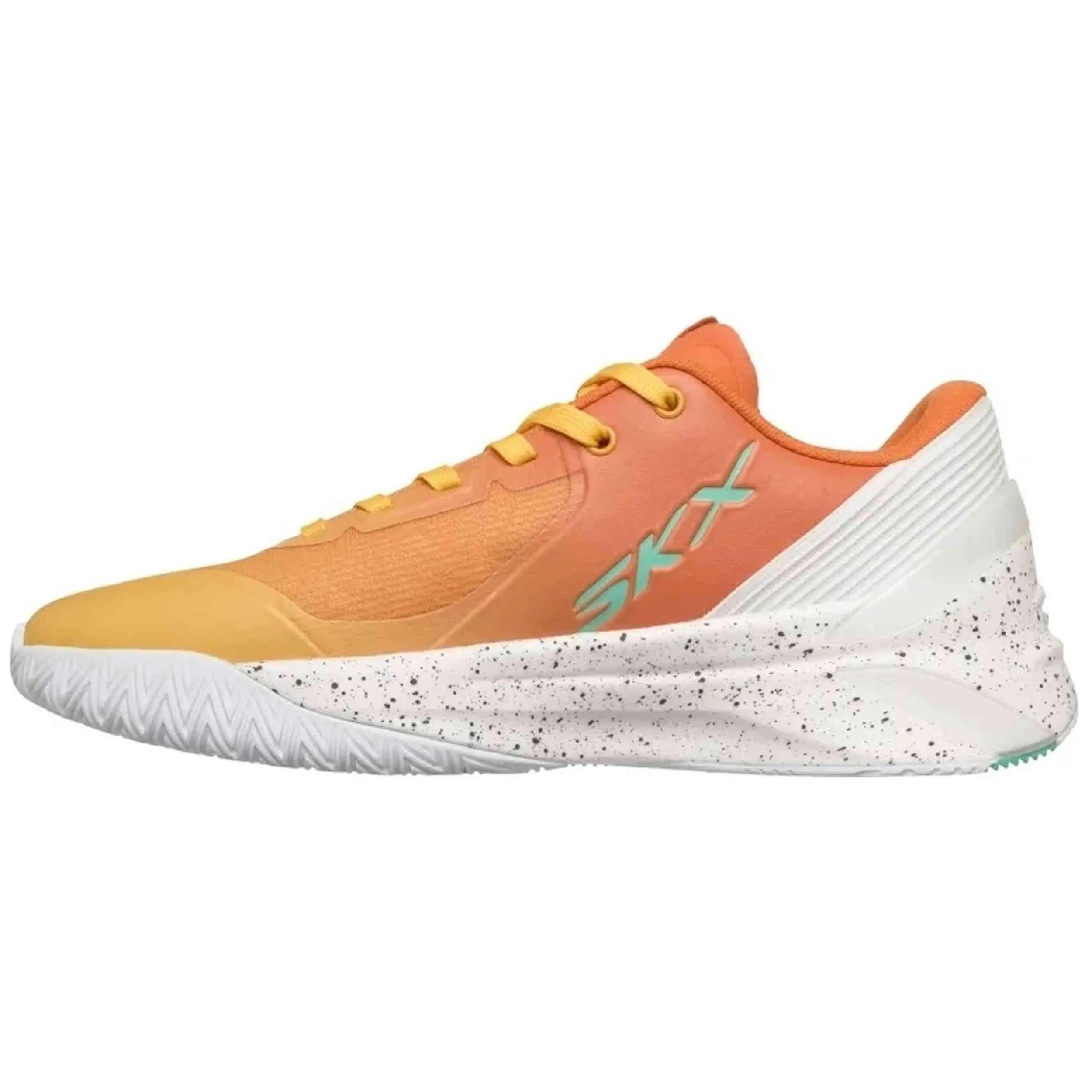 Schoen Nike model 253035-ORG voor unisex 4/5