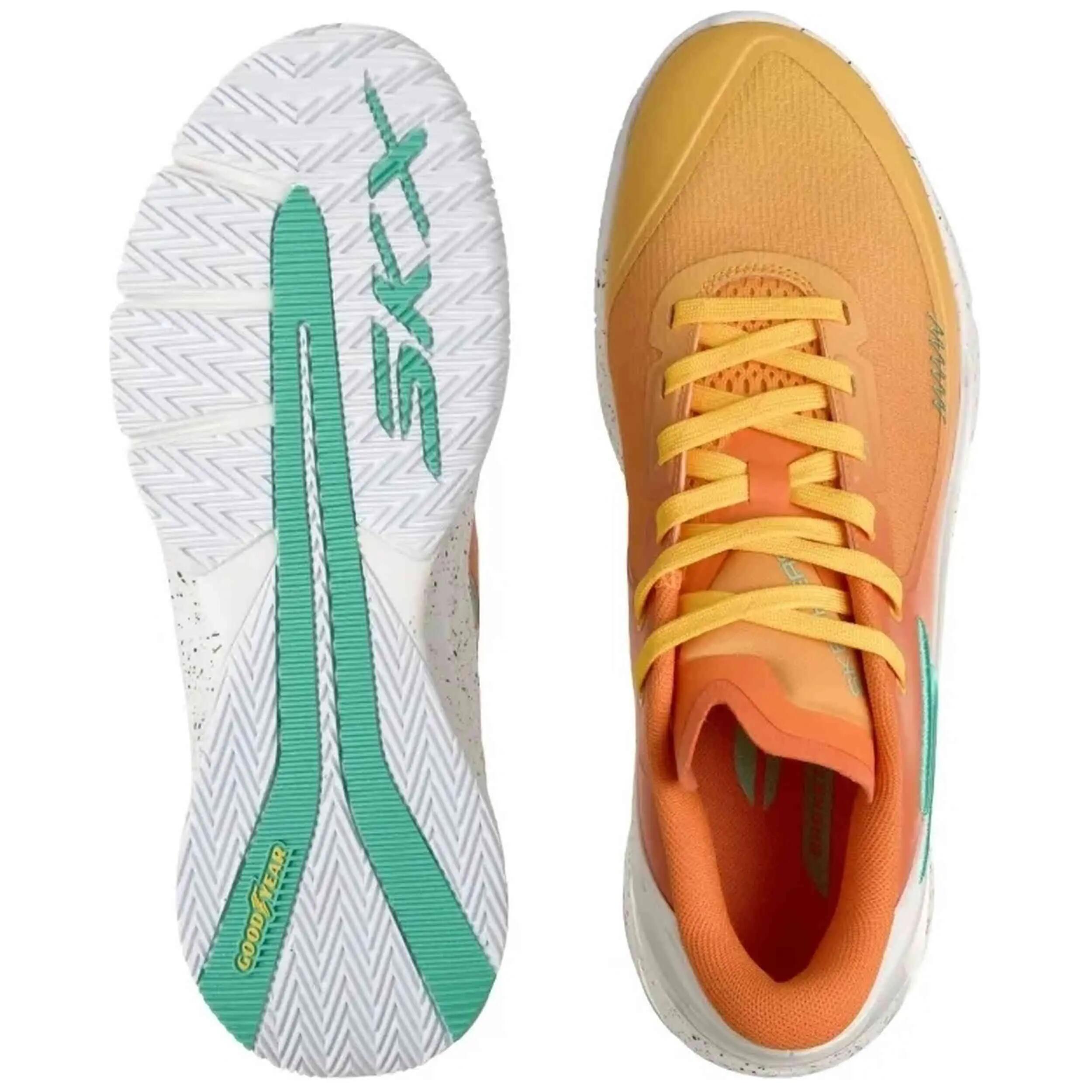 Schoen Nike model 253035-ORG voor unisex 3/5