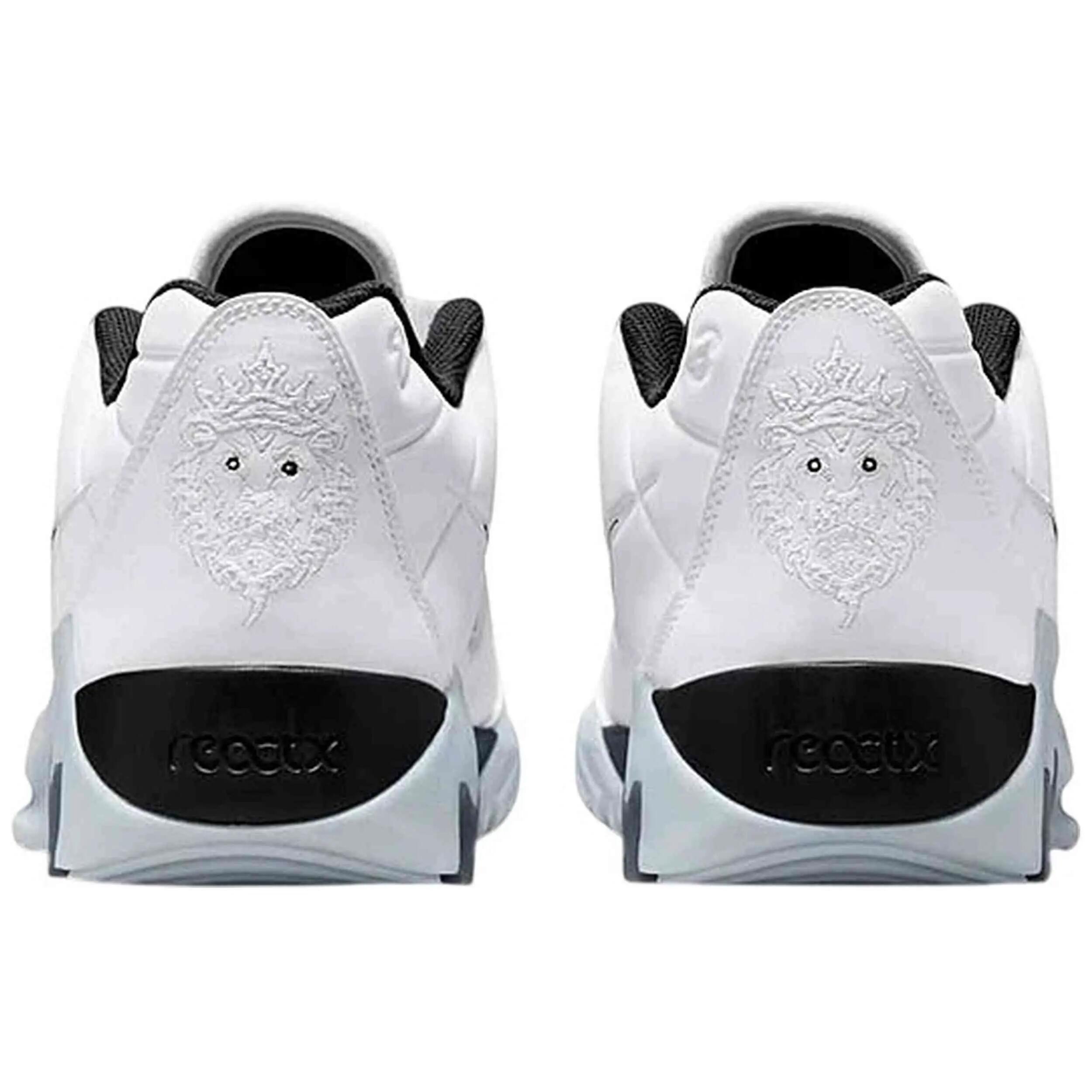 Chaussures de basket-ball Nike modèle LeBron Witness 9 "White Black" pour homme 4/5