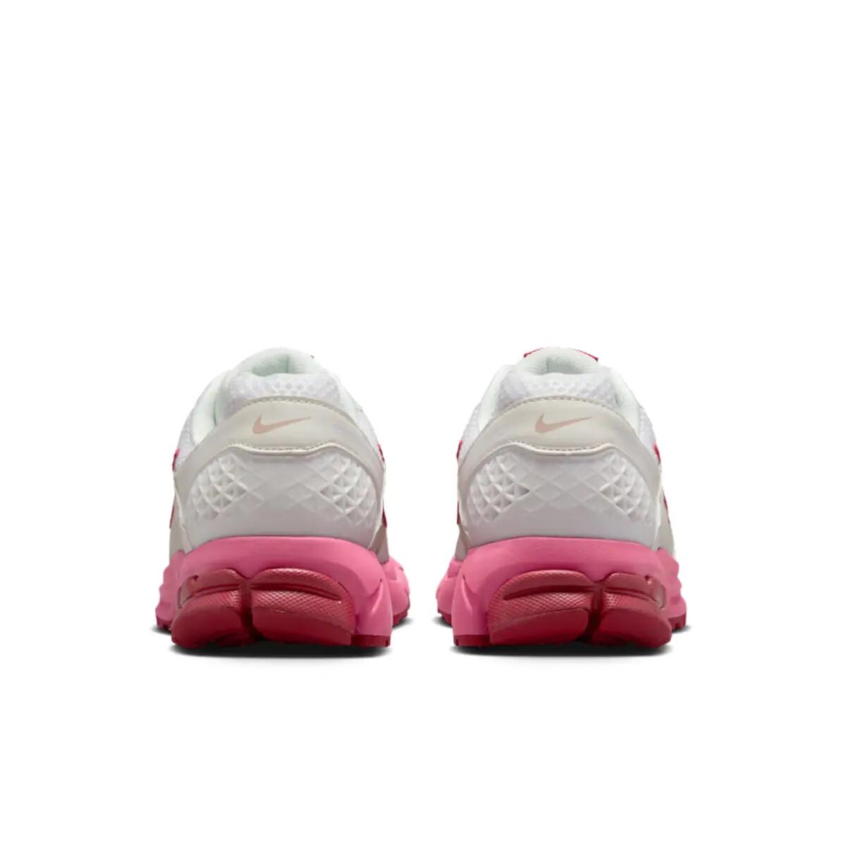 Nike Zoom Vomero 5 Valentines Day (2026) 6/6