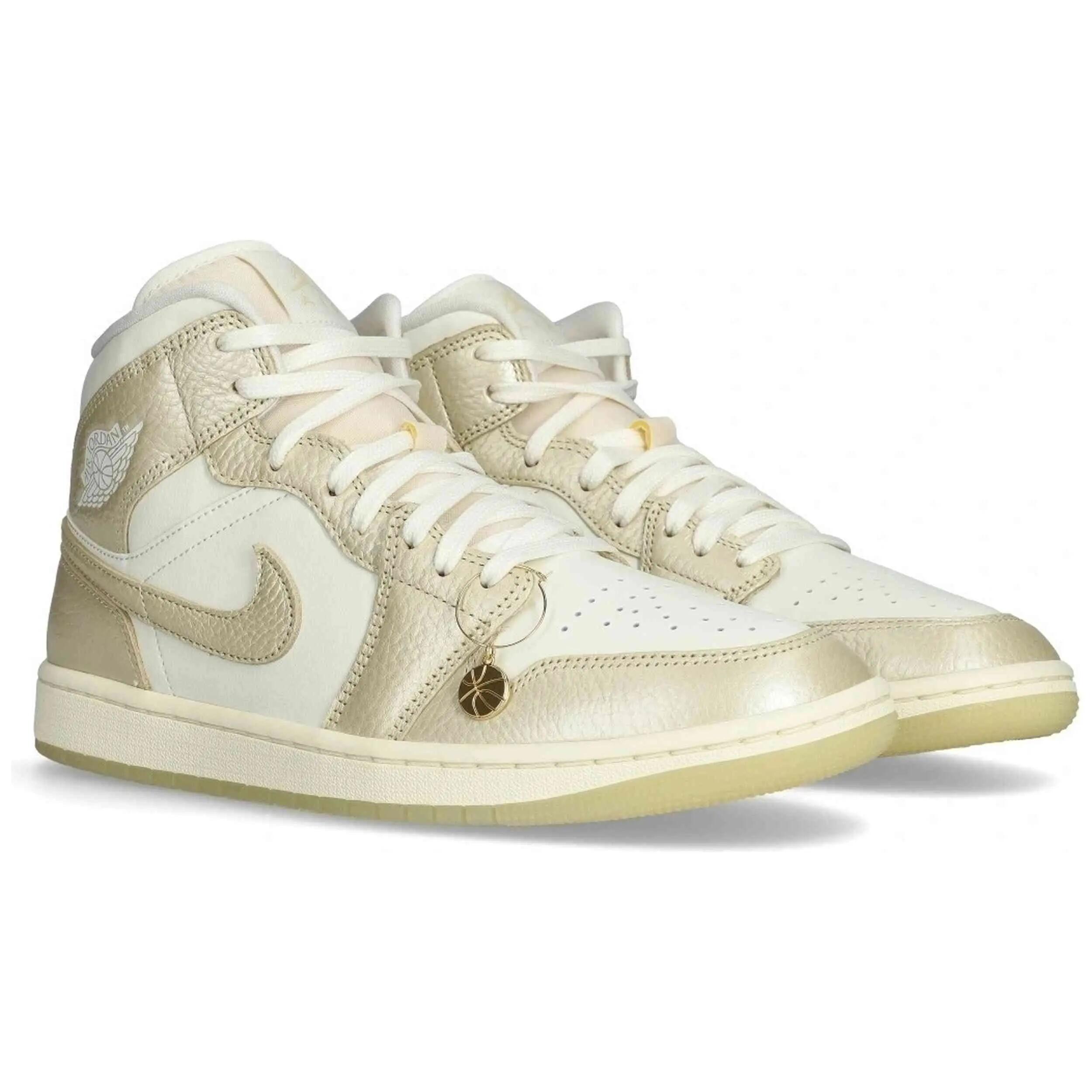 Turnschuhe Nike Modell HV5159-100 für männer 3/5