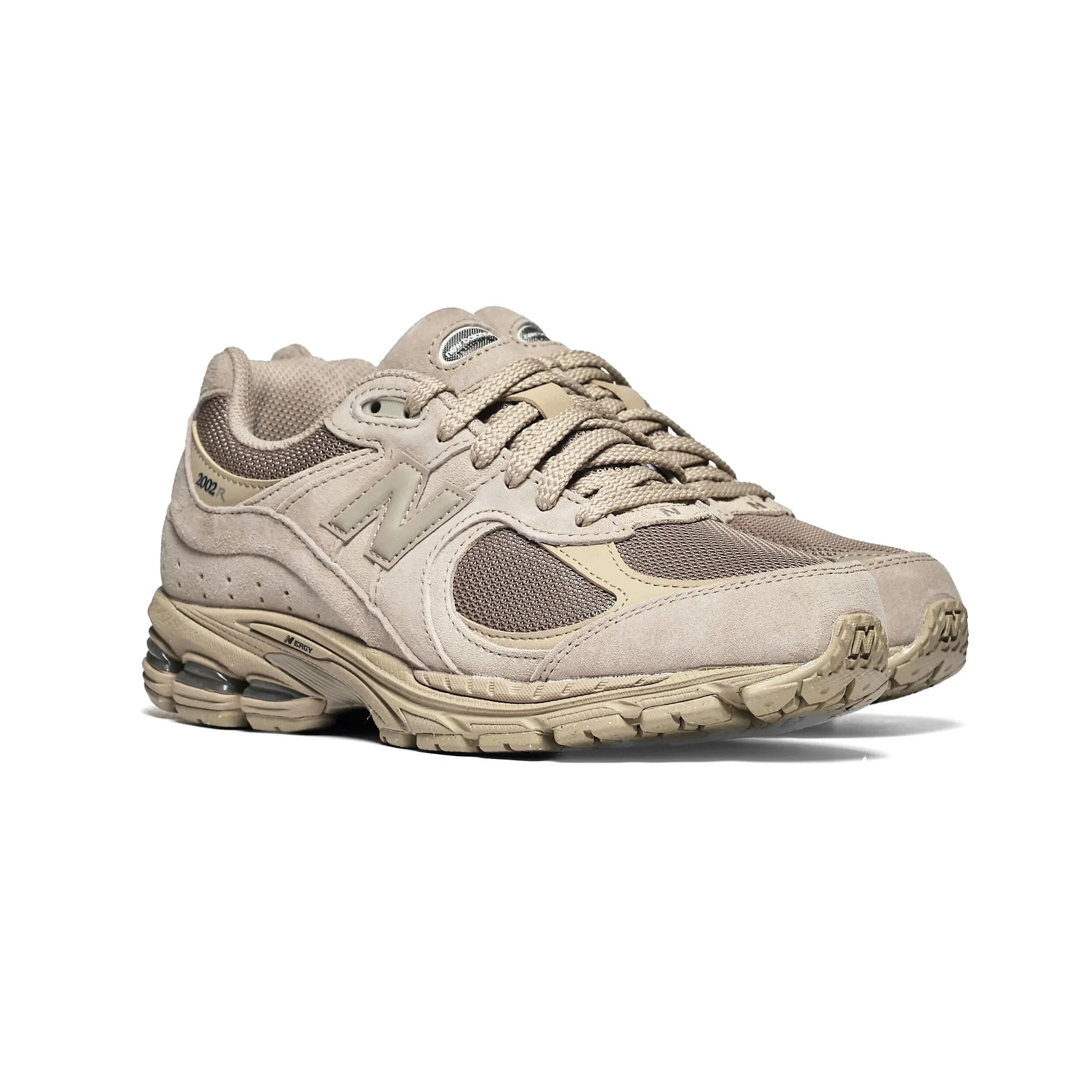 NEW BALANCE picture