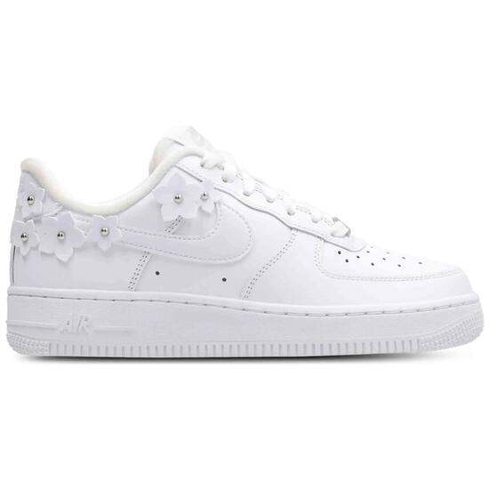 Zapatillas Nike modelo Air Force 1 para mujer