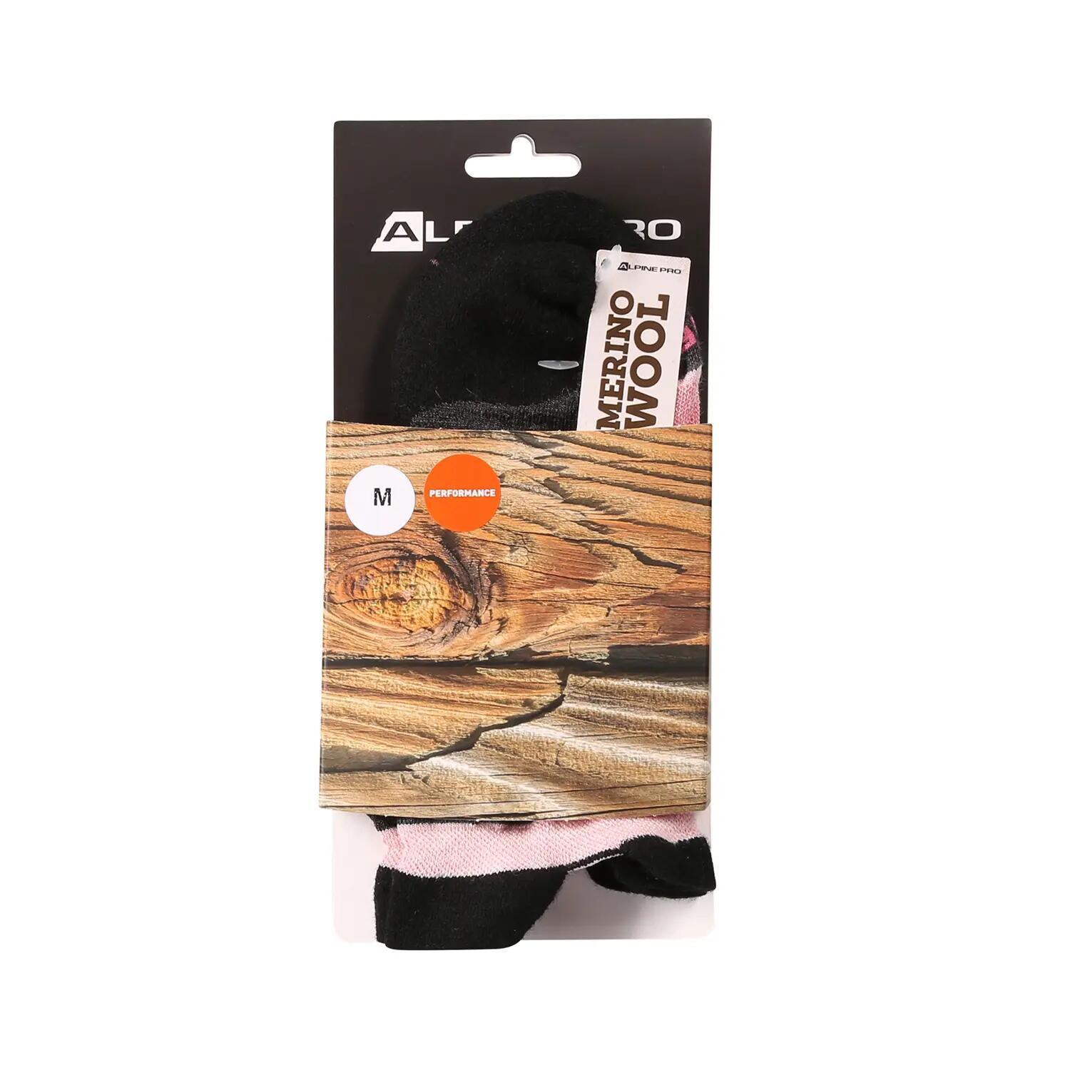 Calcetines tobilleros de lana merina WERDE unisex ALPINE PRO Rosa claro 3/3