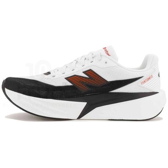 Zapatillas New Balance modelo FuelCell Rebel v5 para hombre
