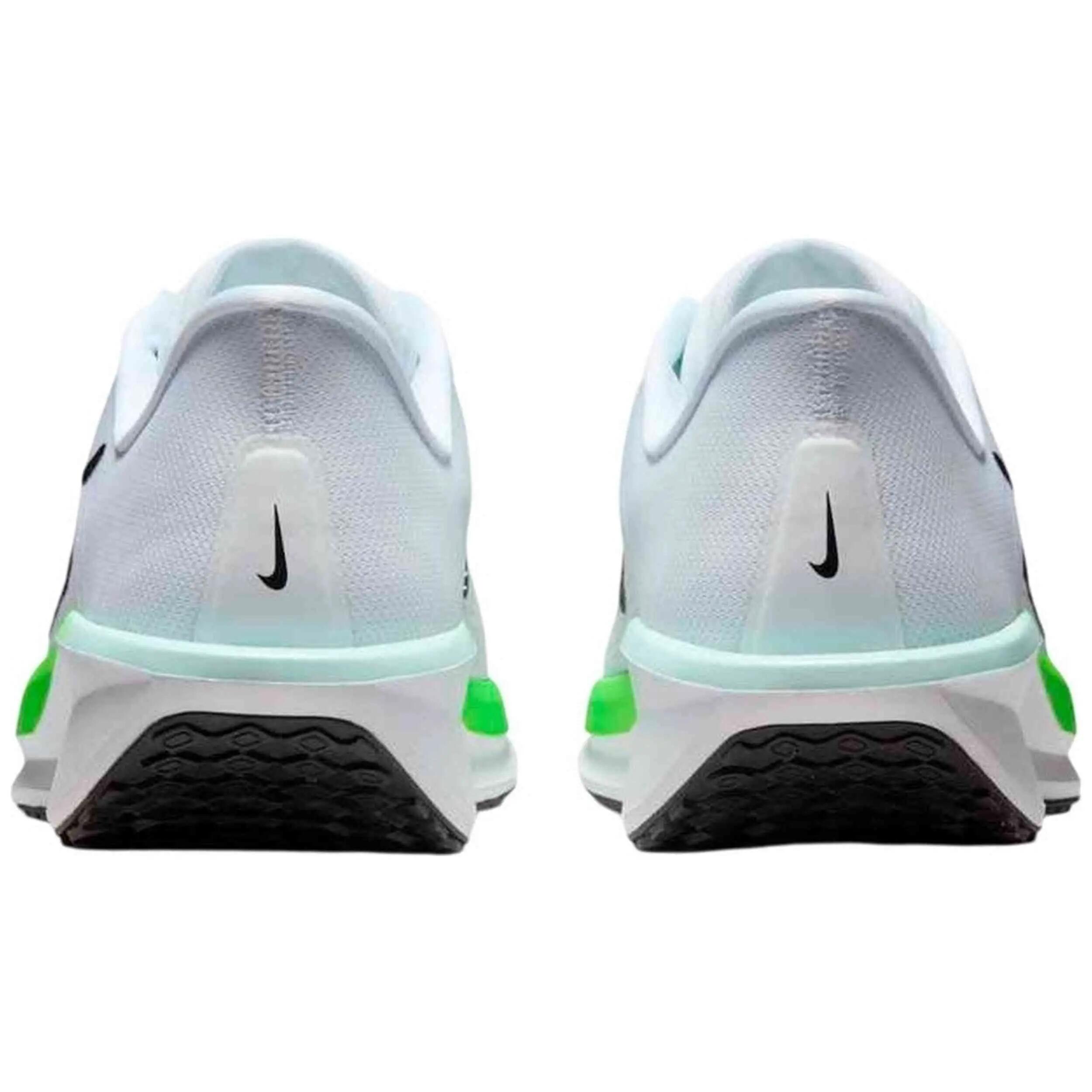 Turnschuhe Nike Modell Quest 6 für männer 3/4
