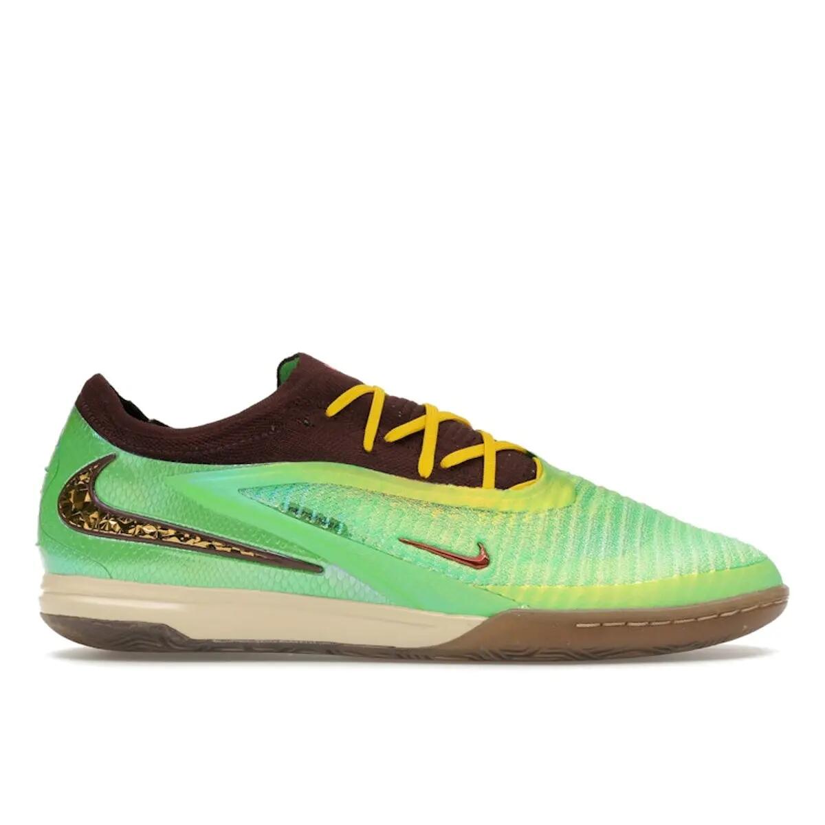 Nike Phantom 6 Low Elite IC SE Travis Scott 1/6