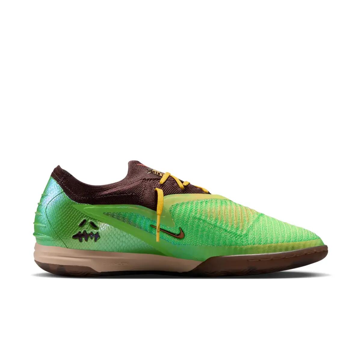 Nike Phantom 6 Low Elite IC SE Travis Scott 2/6
