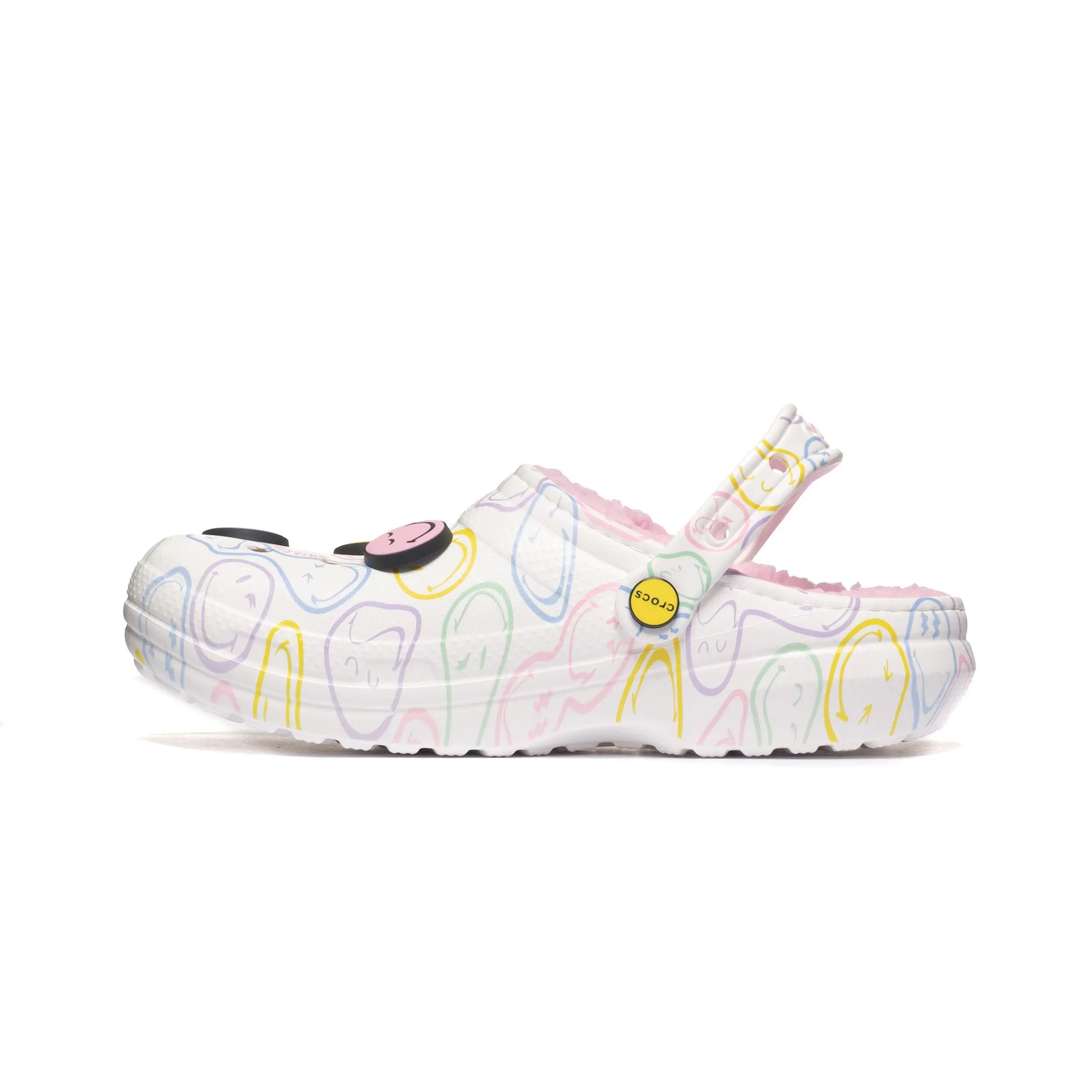Chodaki Crocs Smiley Classic Lined Clog 211696-90H 3/6