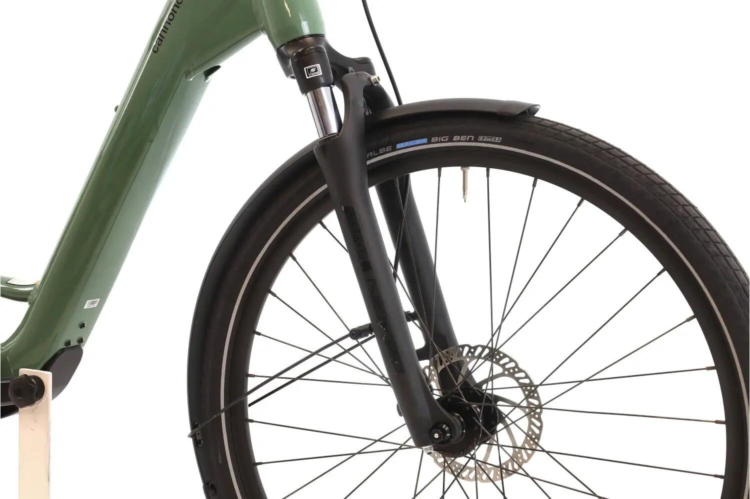 Vélo de ville et loisir reconditionné ·  Mavaro Neo SL 1 · Très bon état 5/8
