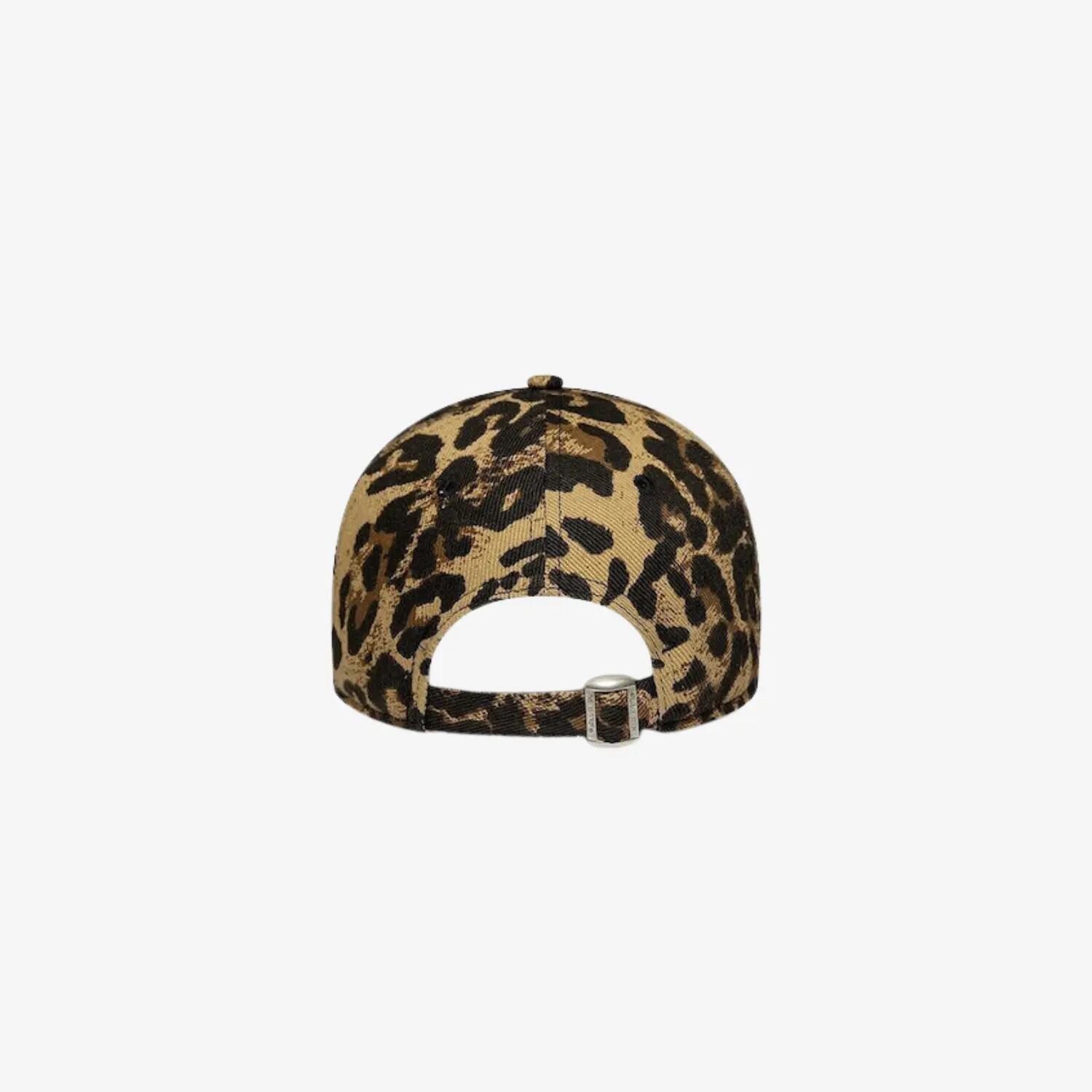 Casquette New Era modèle WMNS LEOPARD 9TWENTY NEYYAN BRSCAM pour unisexe 4/5
