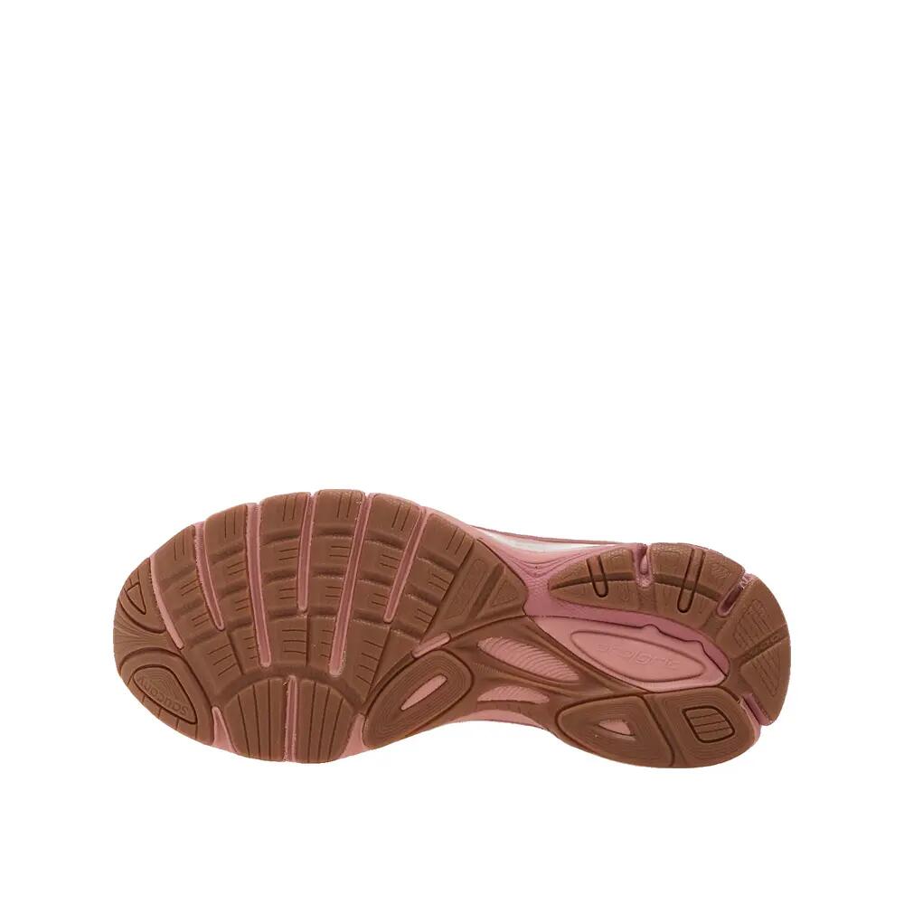 SAUCONY picture