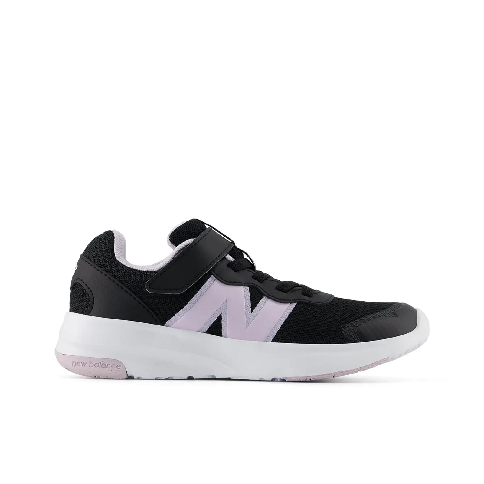 NEW BALANCE picture