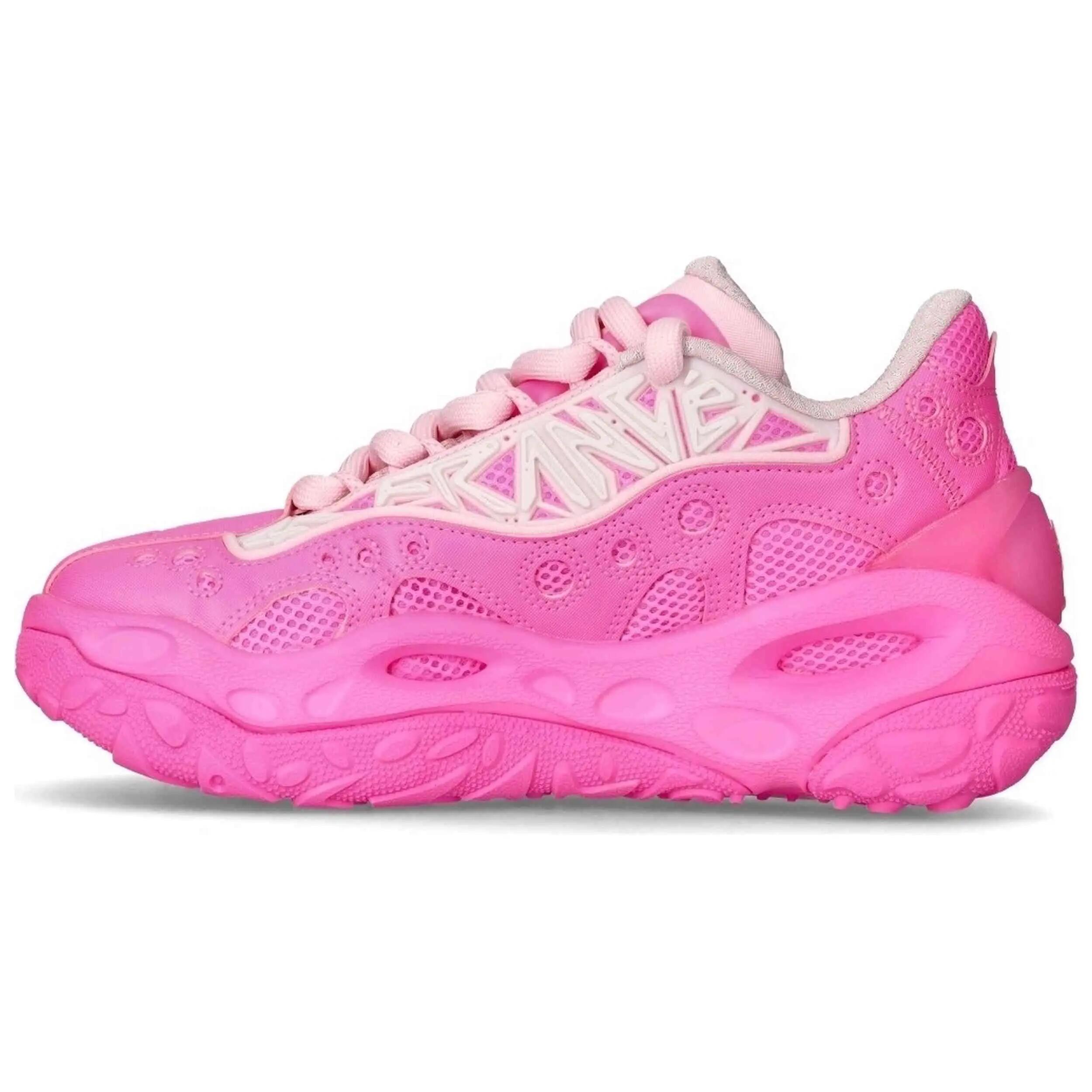 Zapatillas Puma modelo LaMelo Ball PUMA LaFrance RNR "Poison Pink" para mujer 2/5