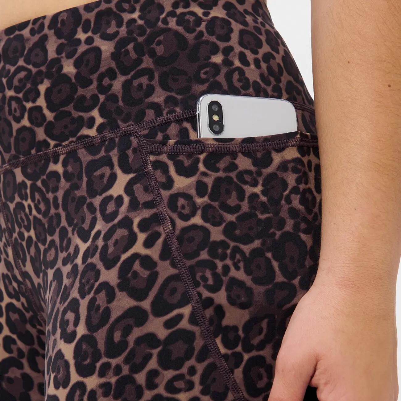 Sweaty Betty Power Biker Shorts Sportshort BRUINE LUIPAARDPRINT S 3/7