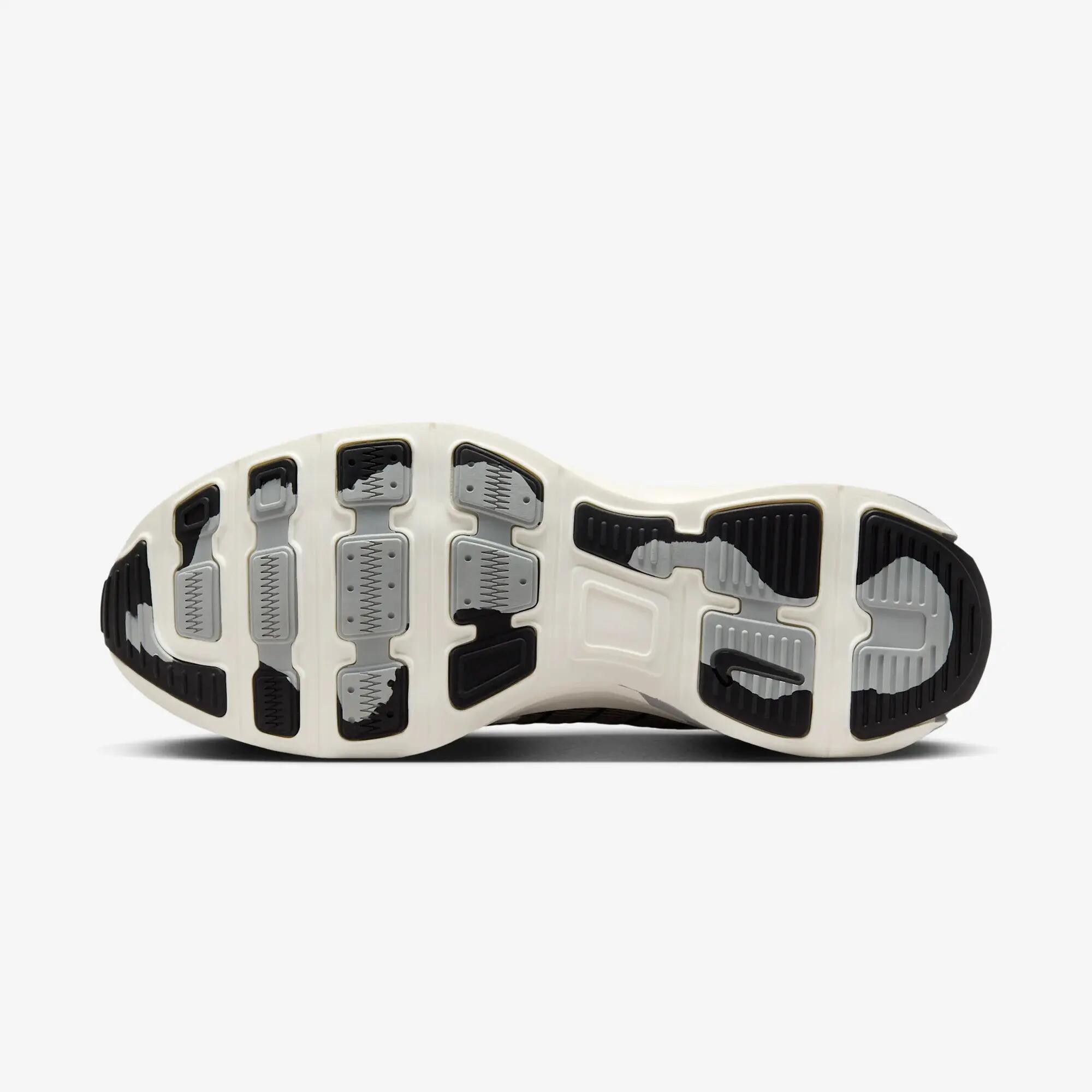 Nike Lunar Roam Summit White Black 2/5