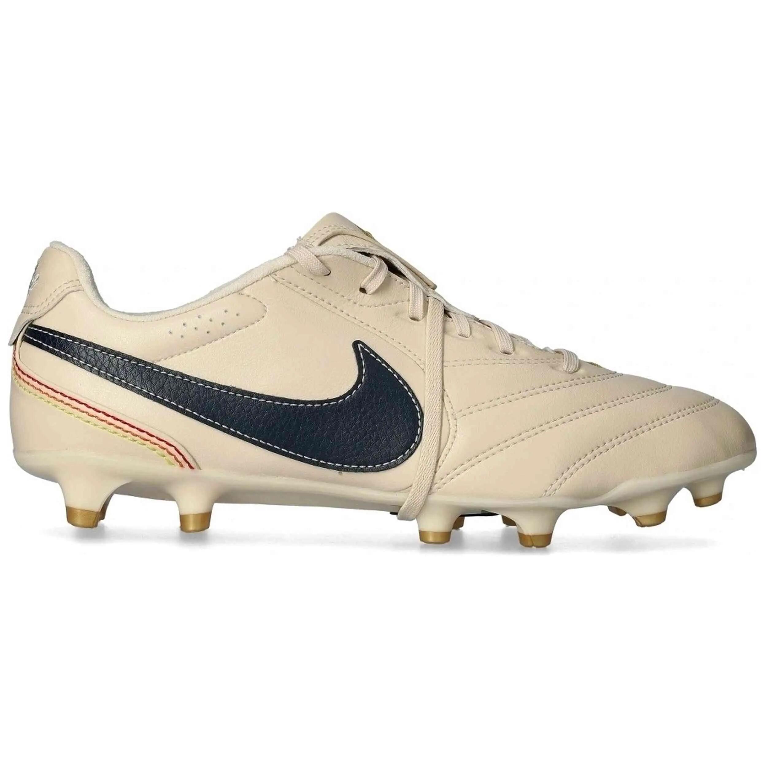 NIKE picture