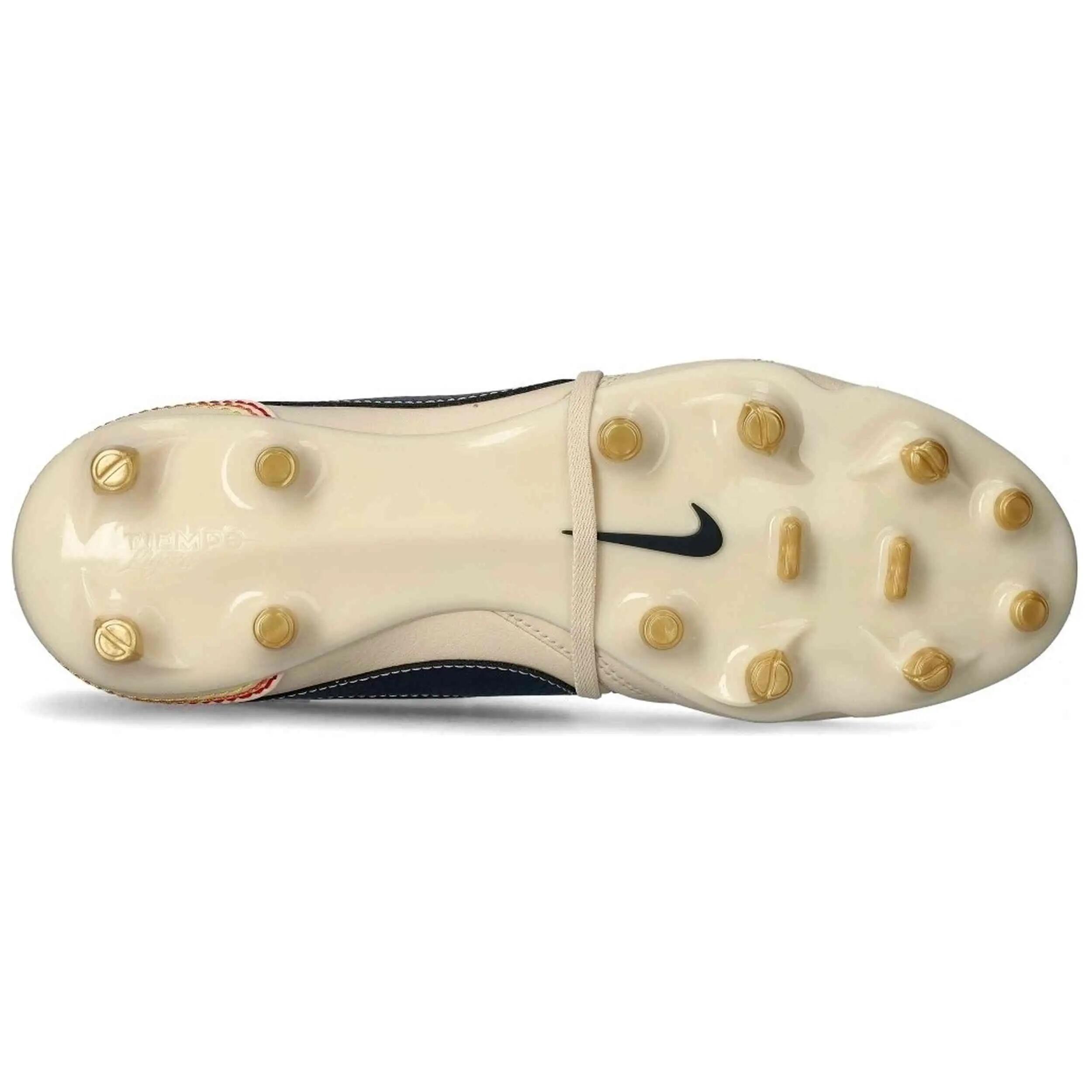 Scarpe da calcio Nike modello Tiempo Ligera Pro FG per uomini 4/5
