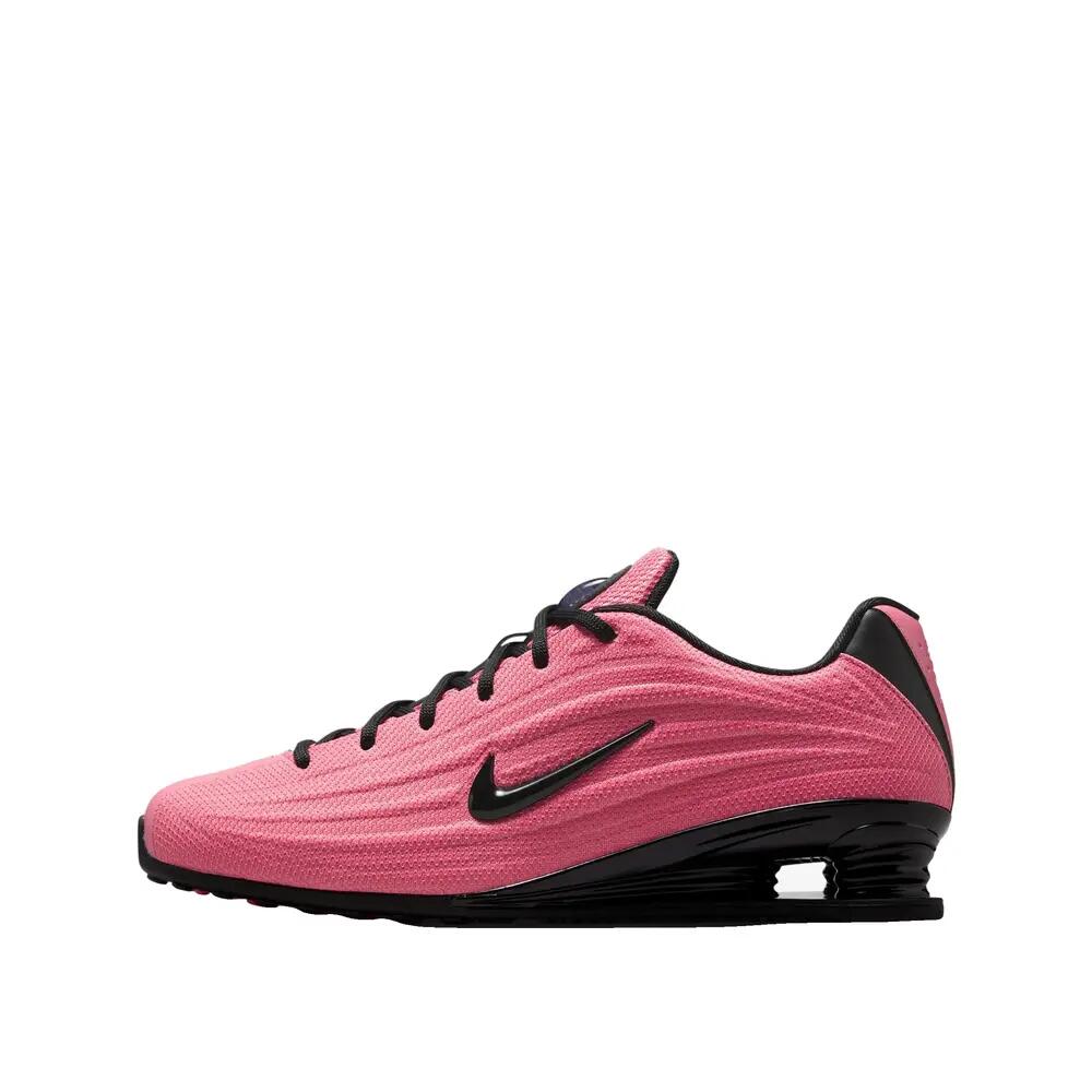 NIKE picture
