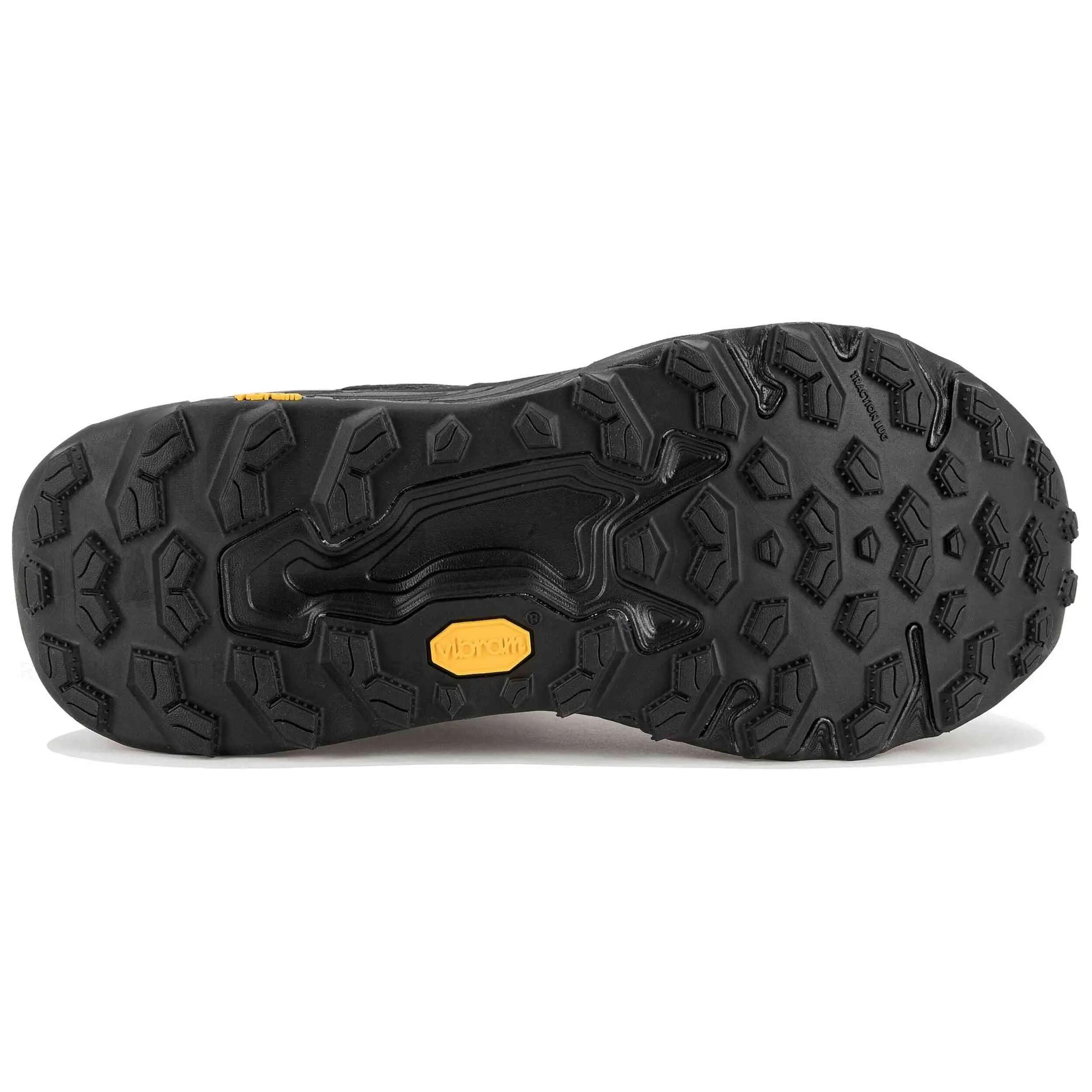 Zapatillas New Balance modelo MTHIERZ9 para hombre 3/4