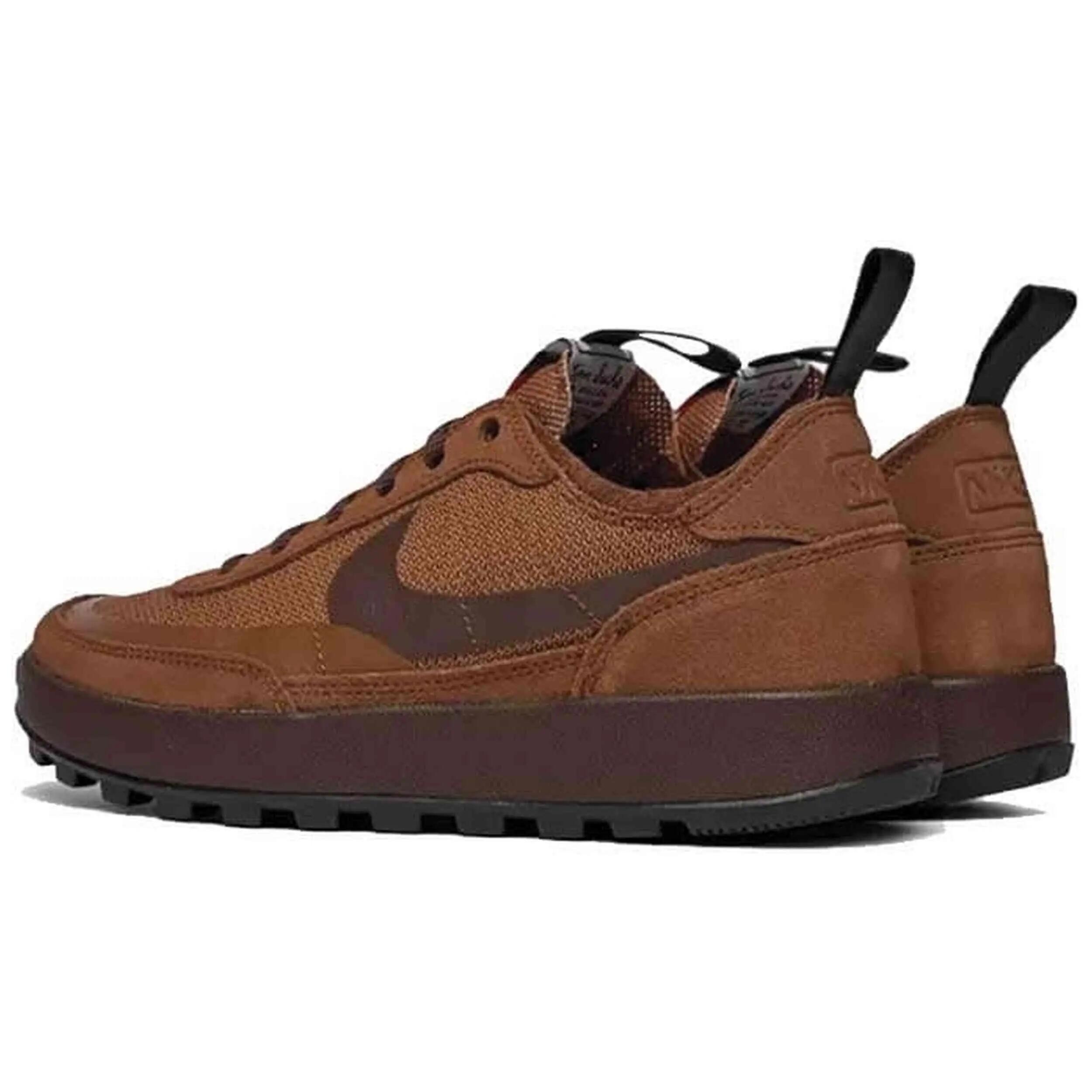 Zapatillas Nike modelo NikeCraft x Tom Sachs General Purpose W para mujer 3/4