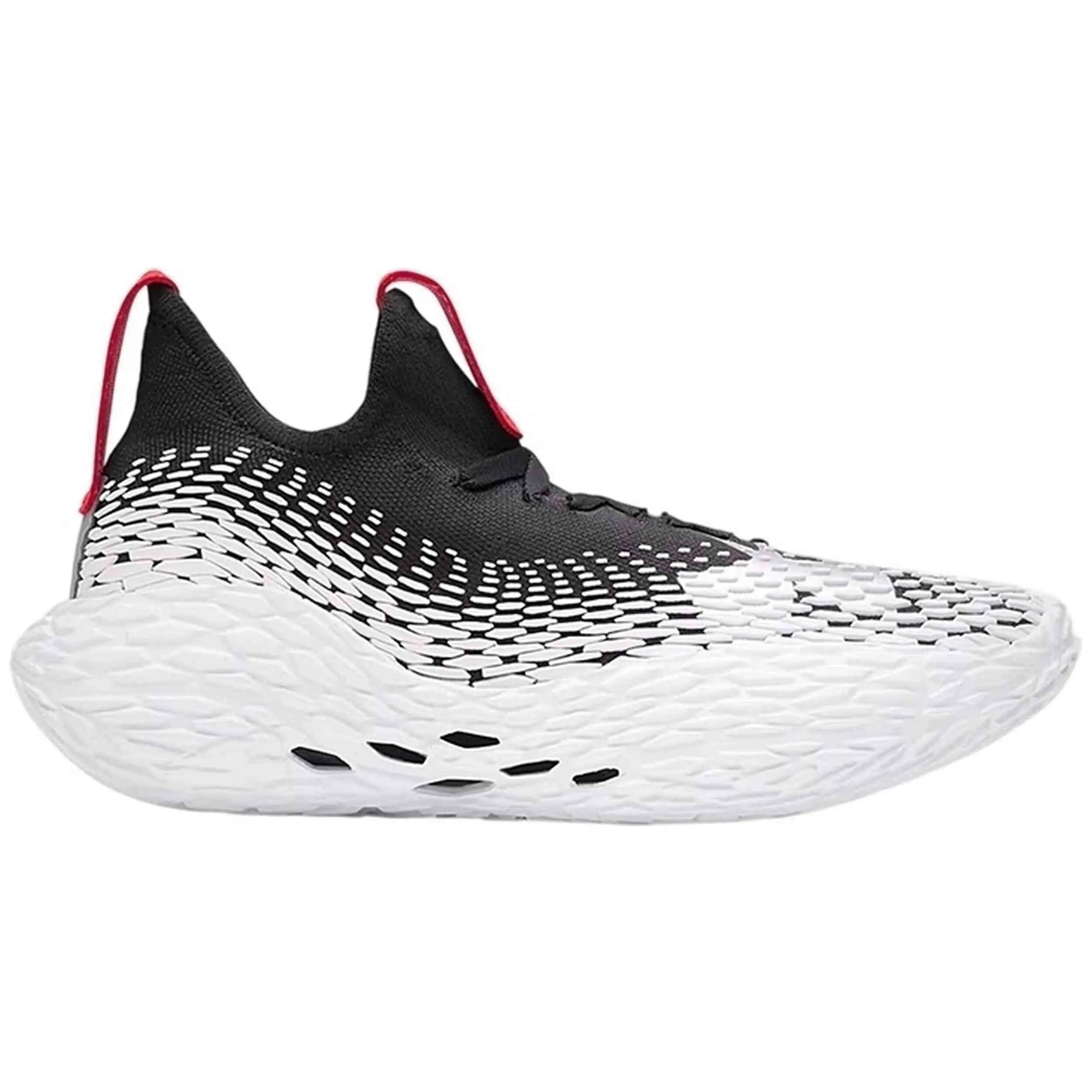 UNDER ARMOUR picture