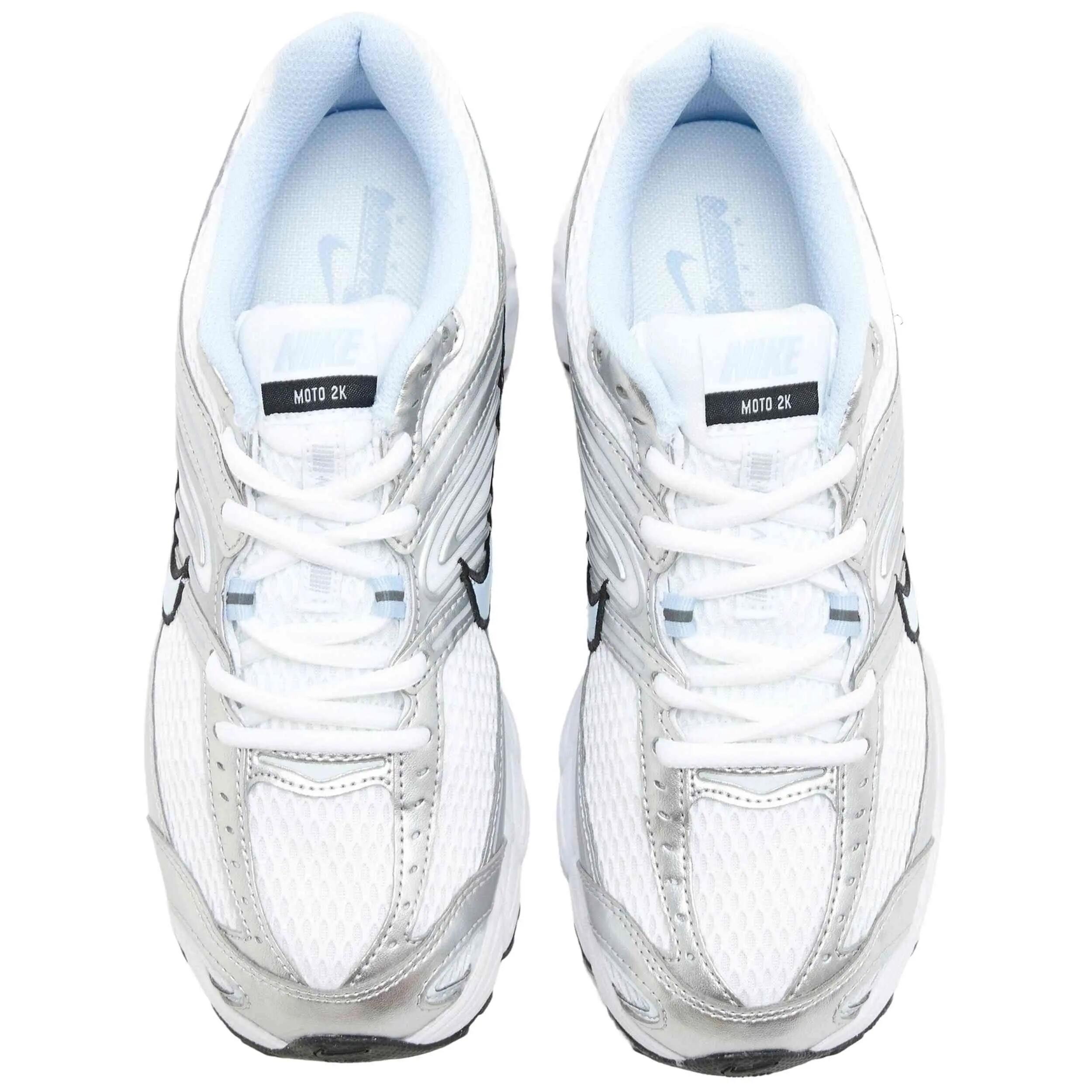Baskets Nike modèle Wmns Air Max Moto 2k White Silver Black Hydrogen pour femmes 3/3