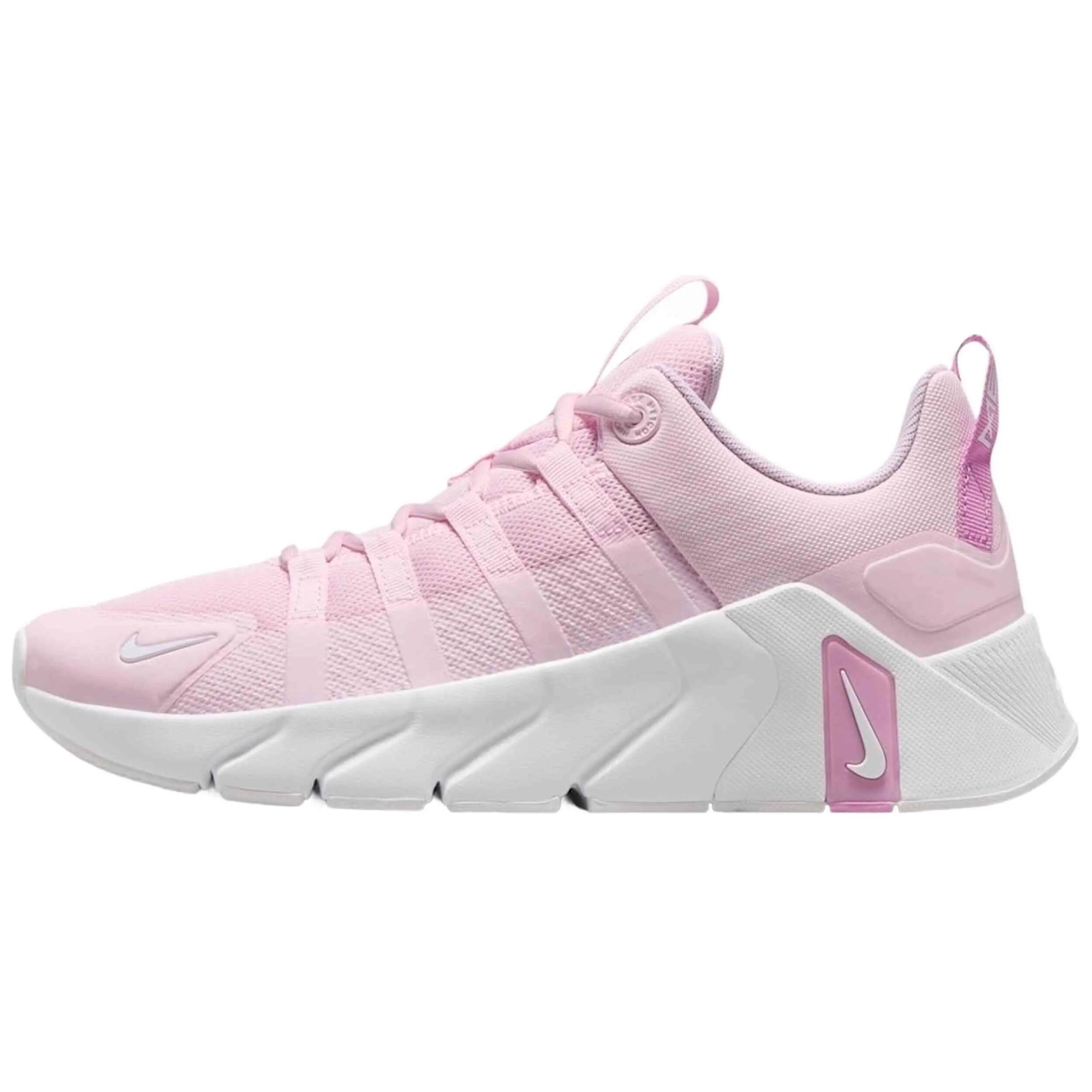 NIKE picture