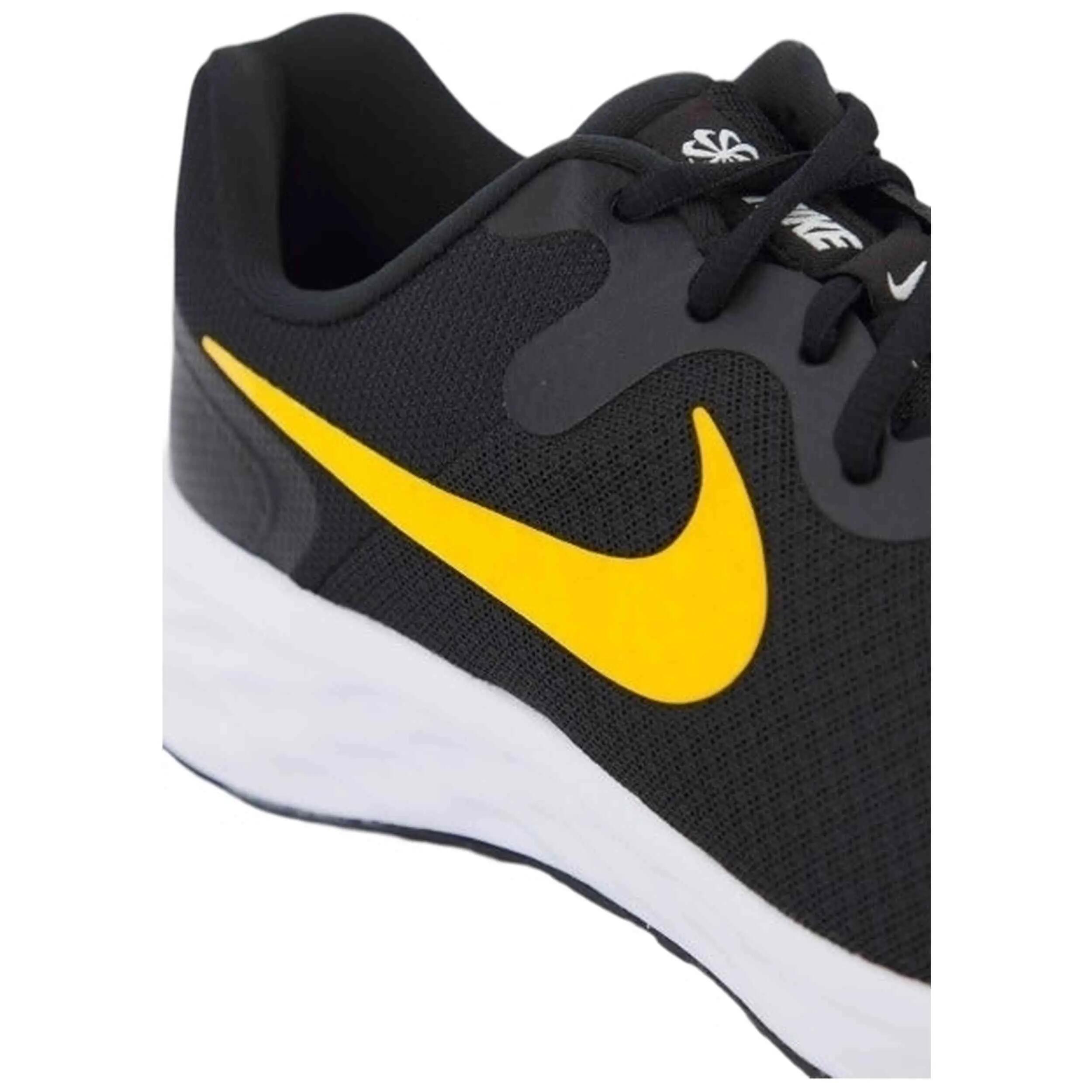 Zapatillas Nike modelo Revolution 6 Next Nature "Negro/Amarillo" para hombre 4/4
