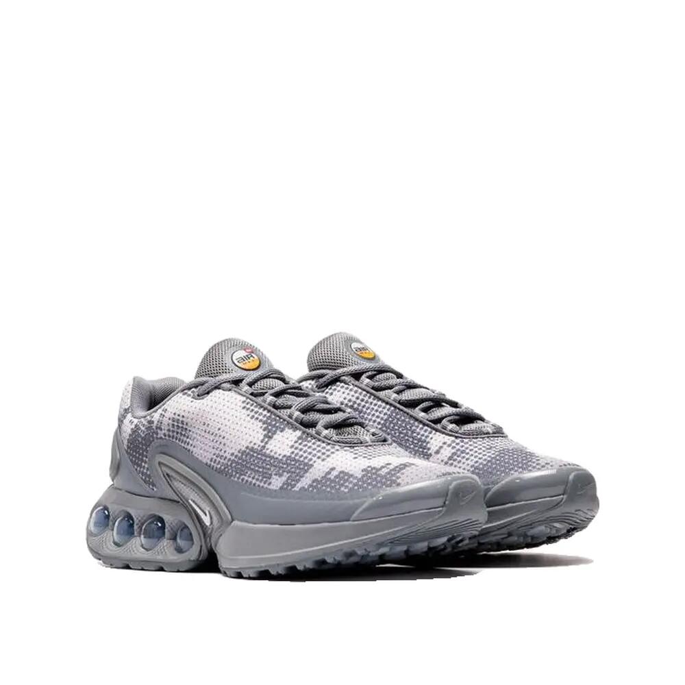 Nike Air Max DN Graue Schuhe 5/6