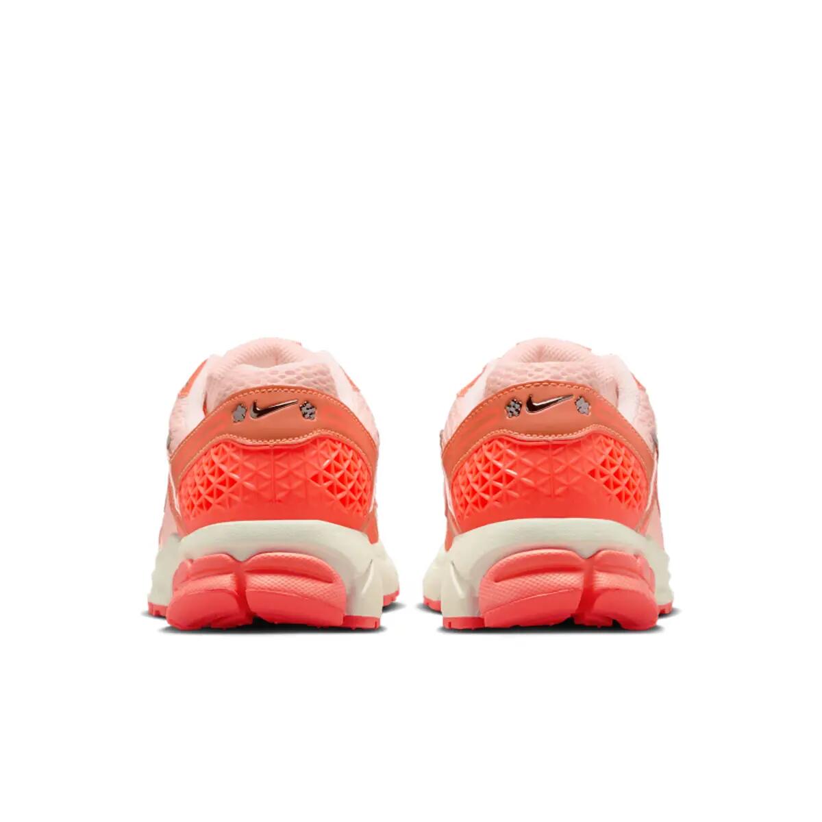 Nike Zoom Vomero 5 Crimson Tint Hot Lava (Women's) 5/6