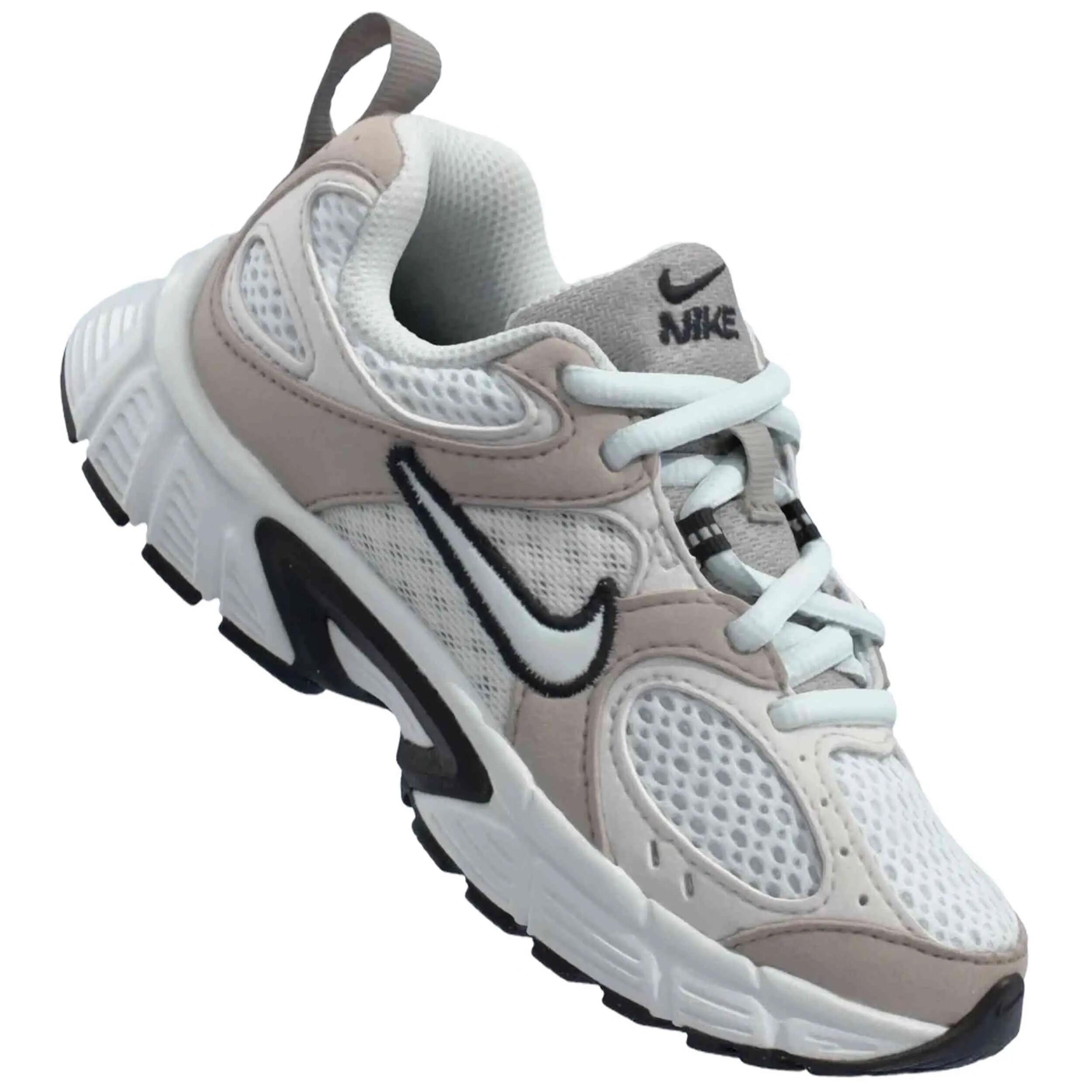 Baskets Nike modèle V5 Rnr Suede Ps pour unisexe enfants 2/4