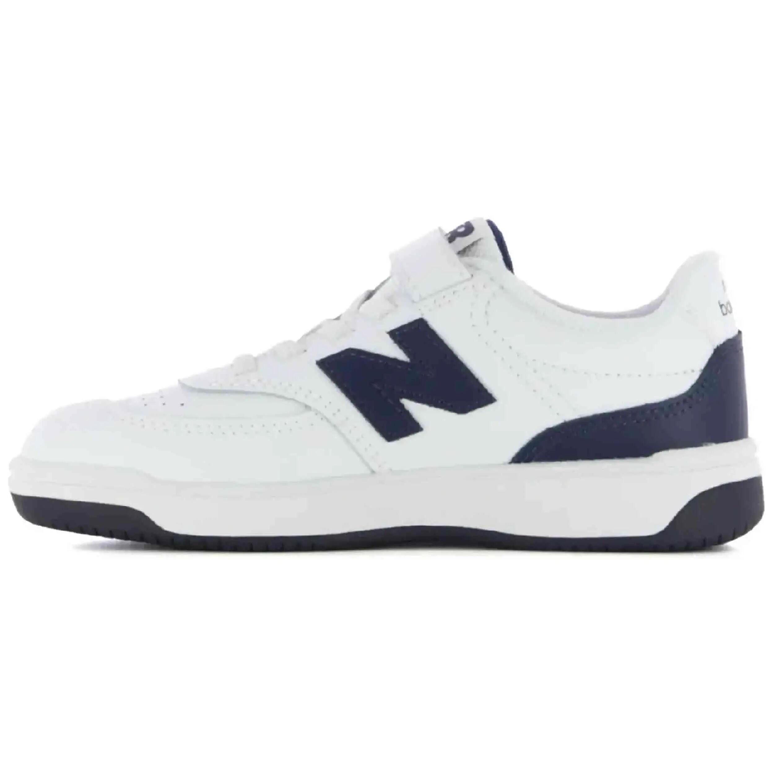 Sapatilhas New Balance modelo P0806RV para crianças unissex 2/5