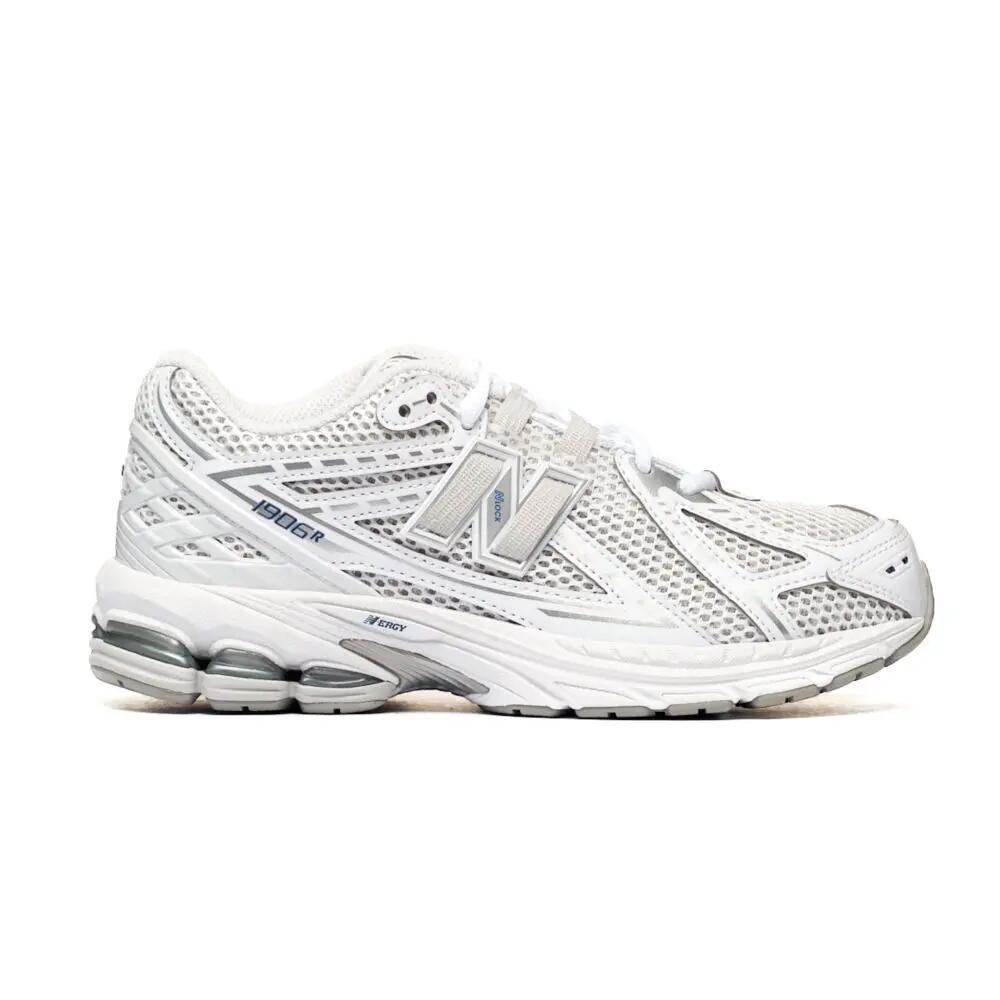 NEW BALANCE picture