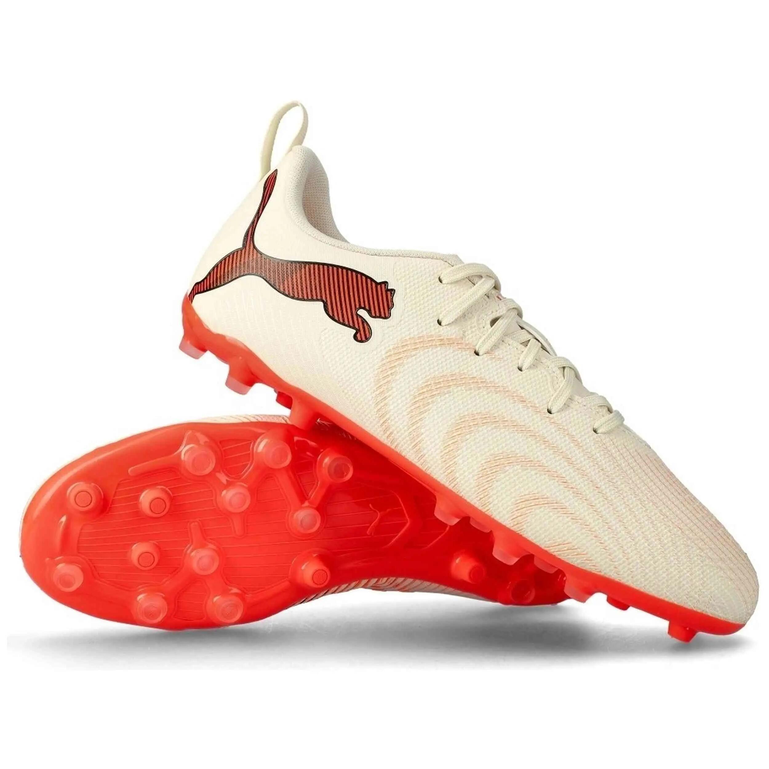 Voetbalschoenen Puma model Future 9 Play MG voor unisex jongens 3/5